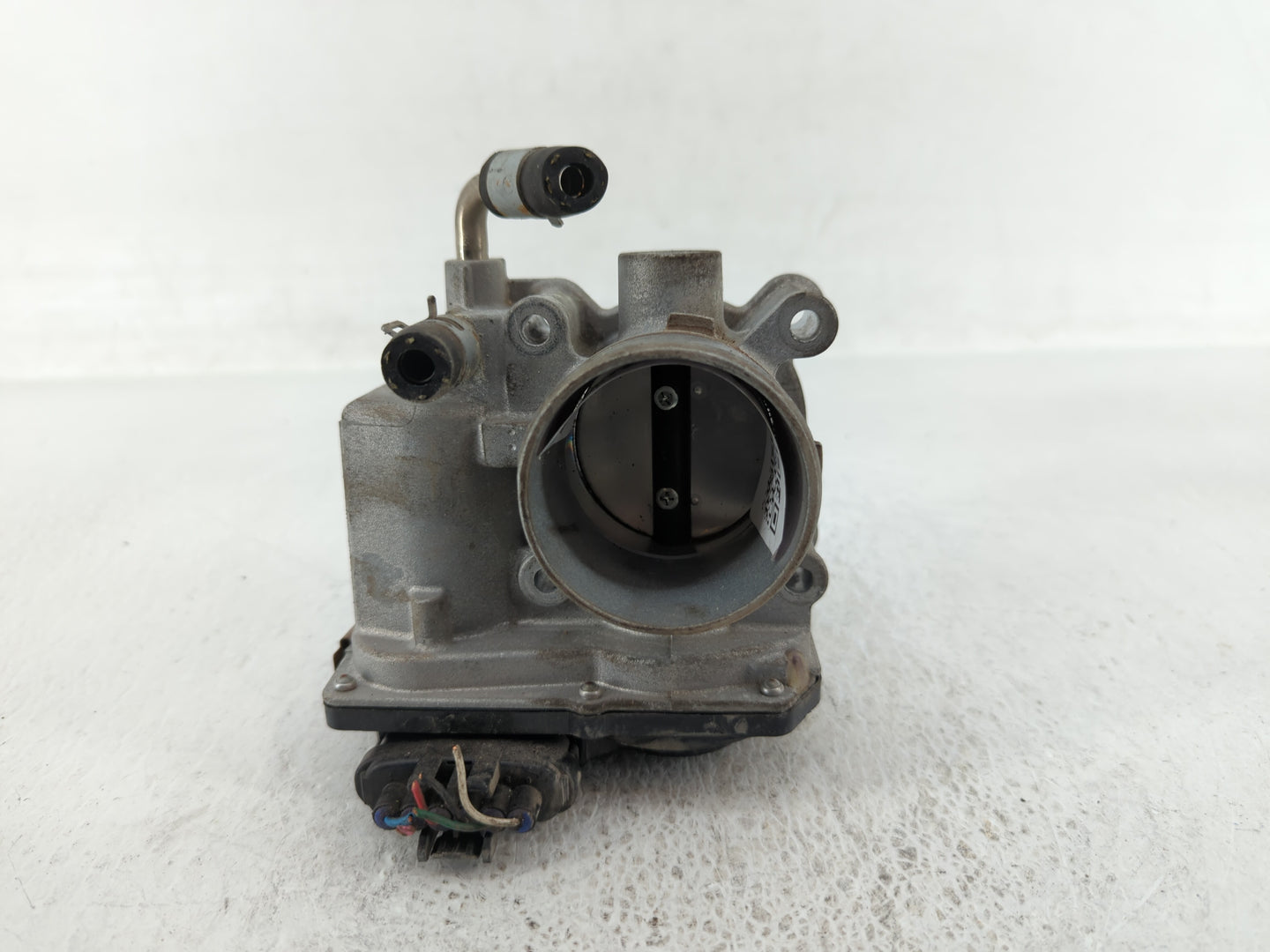 2012-2019 Nissan Versa Throttle Body P/N:3AA50-02 H 3AA50-02 E Fits Fits 2012 2013 2014 2015 2016 2017 2018 2019 OEM Used Au