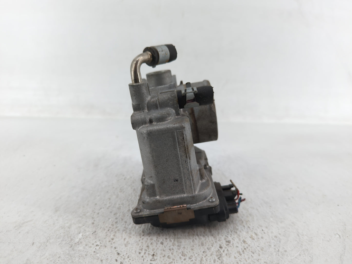 2012-2019 Nissan Versa Throttle Body P/N:3AA50-02 H 3AA50-02 E Fits Fits 2012 2013 2014 2015 2016 2017 2018 2019 OEM Used Au