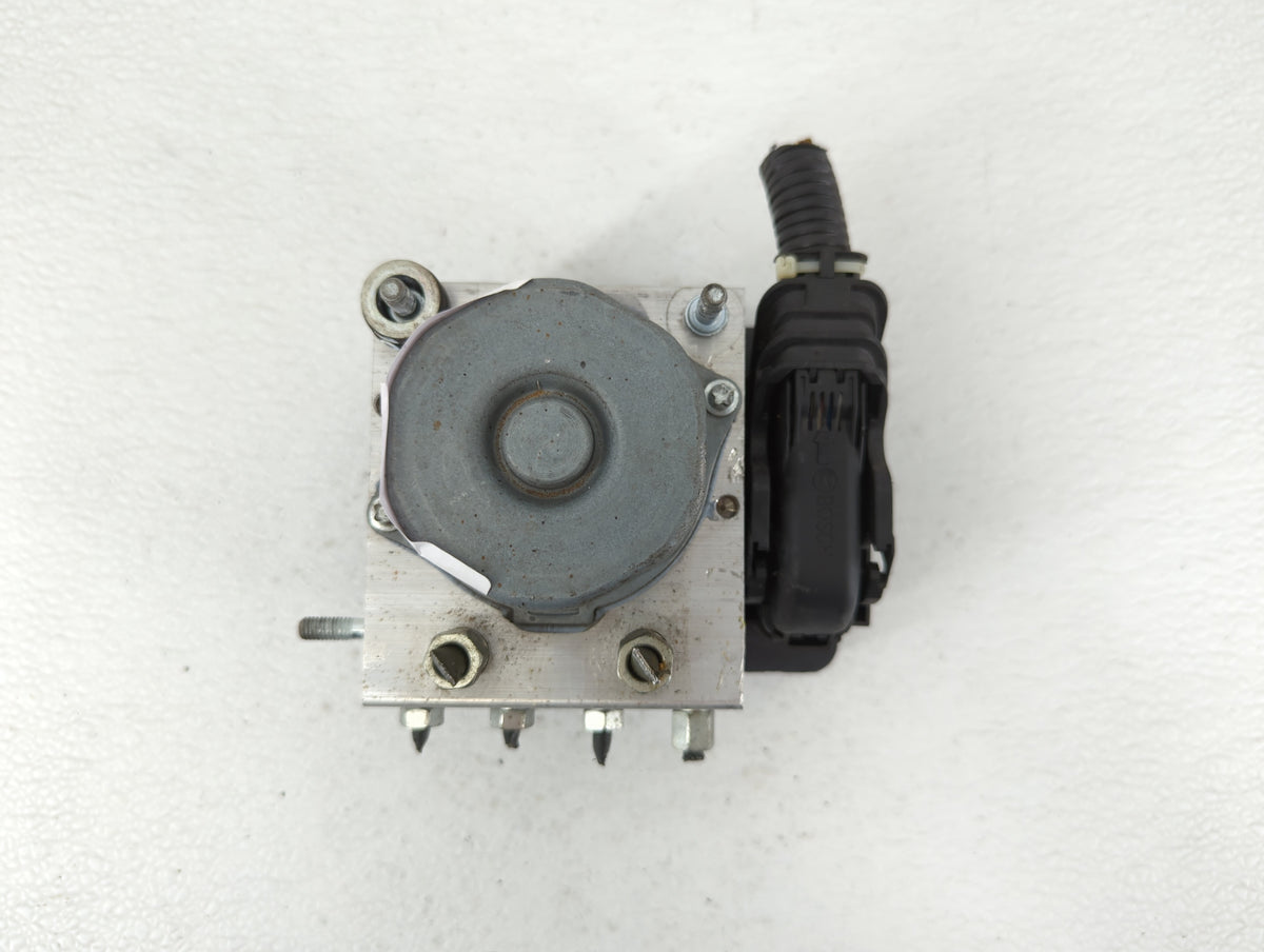 2015-2019 Nissan Versa Anti-Lock Brake ABS Pump Module Actuator OEM P/N:47660 9KK0A 47660 9KS0A Fits Fits 2015 2016 2017 201