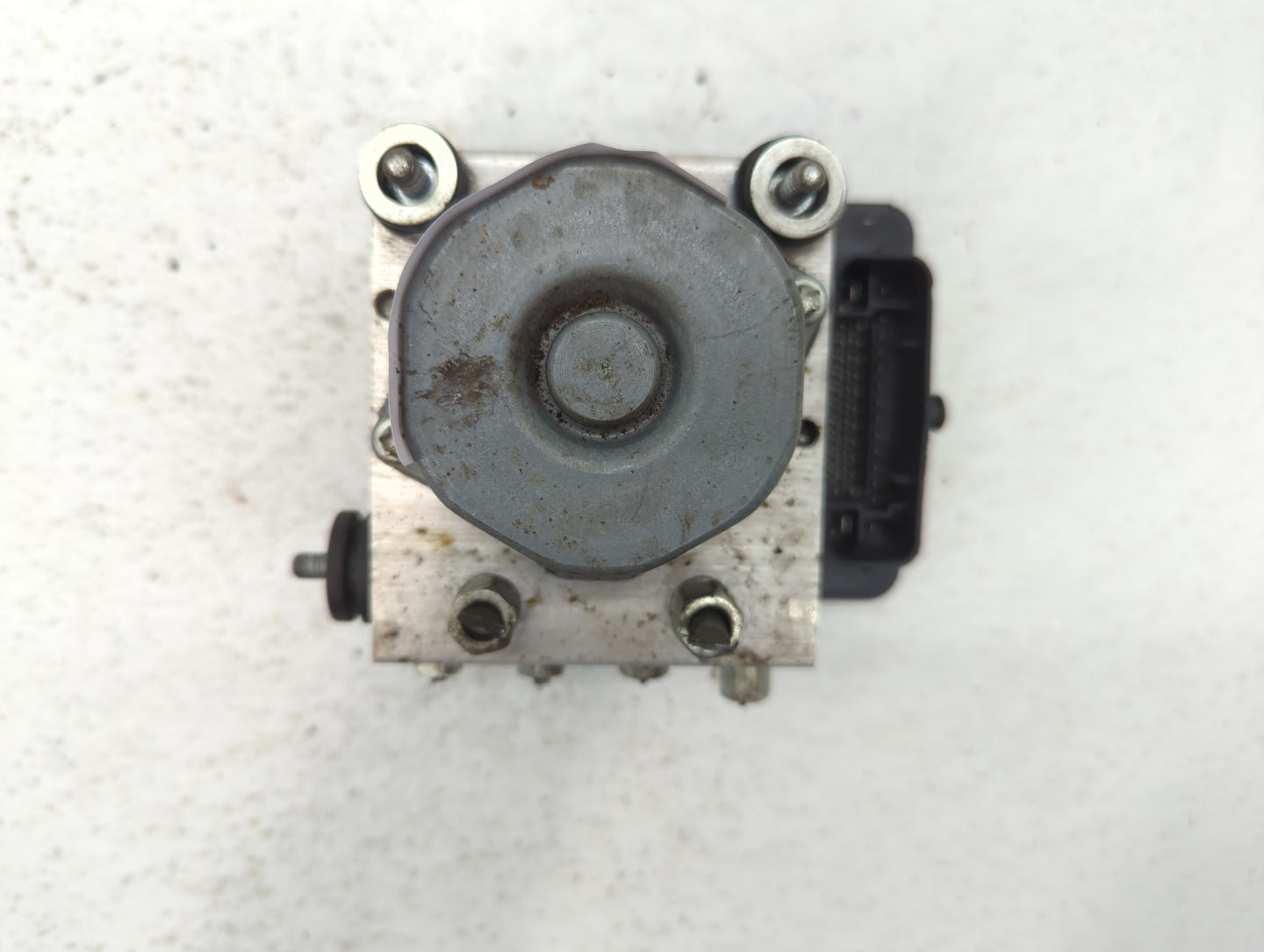 2015-2019 Nissan Versa ABS Pump Control Module Replacement P/N:47660-9KK0A Fits Fits 2015 2016 2017 2018 2019 OEM Used Auto 