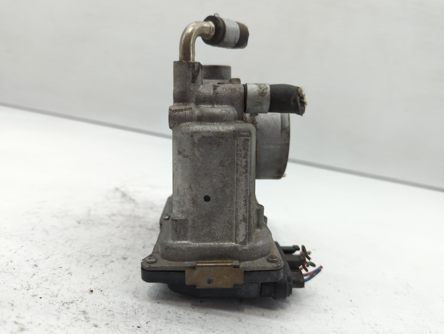 2012-2019 Nissan Versa Throttle Body P/N:3AA50-02 Fits Fits 2012 2013 2014 2015 2016 2017 2018 2019 OEM Used Auto Parts - Oe