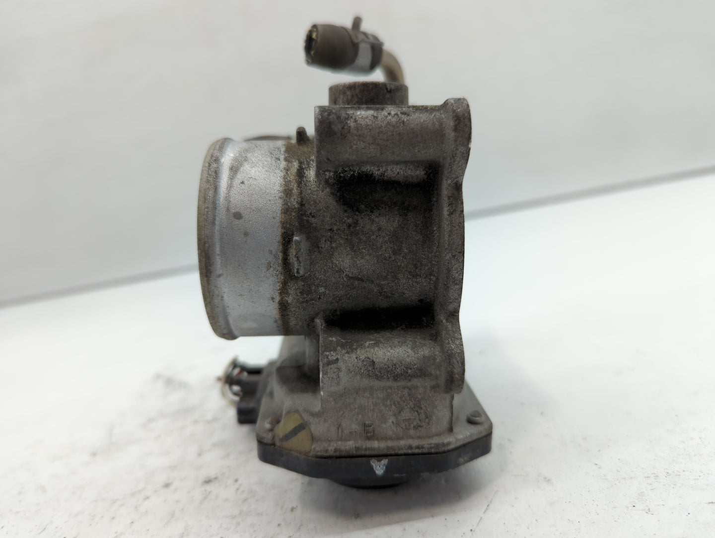 2012-2019 Nissan Versa Throttle Body P/N:3AA50-02 Fits Fits 2012 2013 2014 2015 2016 2017 2018 2019 OEM Used Auto Parts - Oe