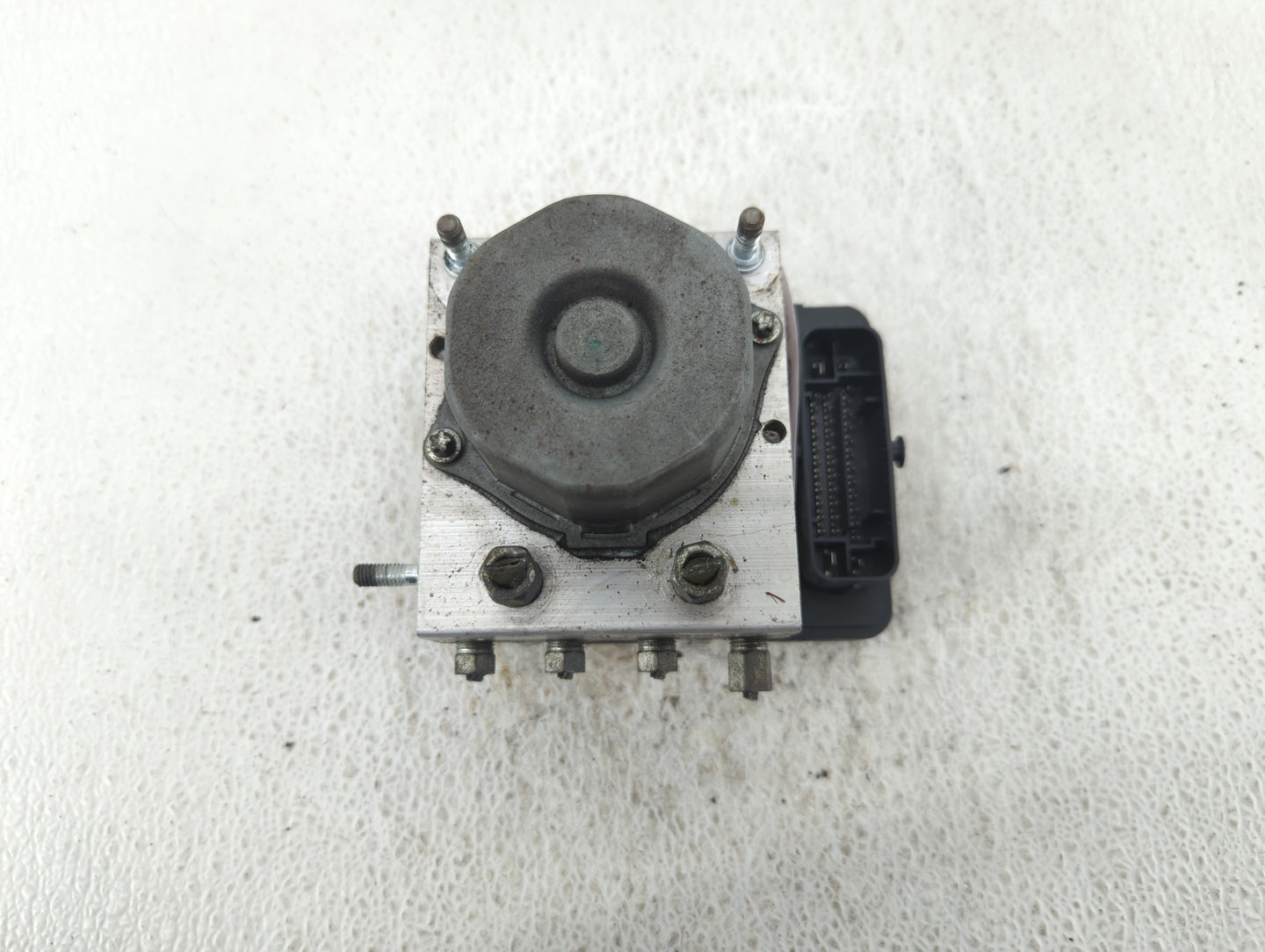 2015-2019 Nissan Versa ABS Pump Control Module Replacement P/N:47660 9KK0A Fits Fits 2015 2016 2017 2018 2019 OEM Used Auto 