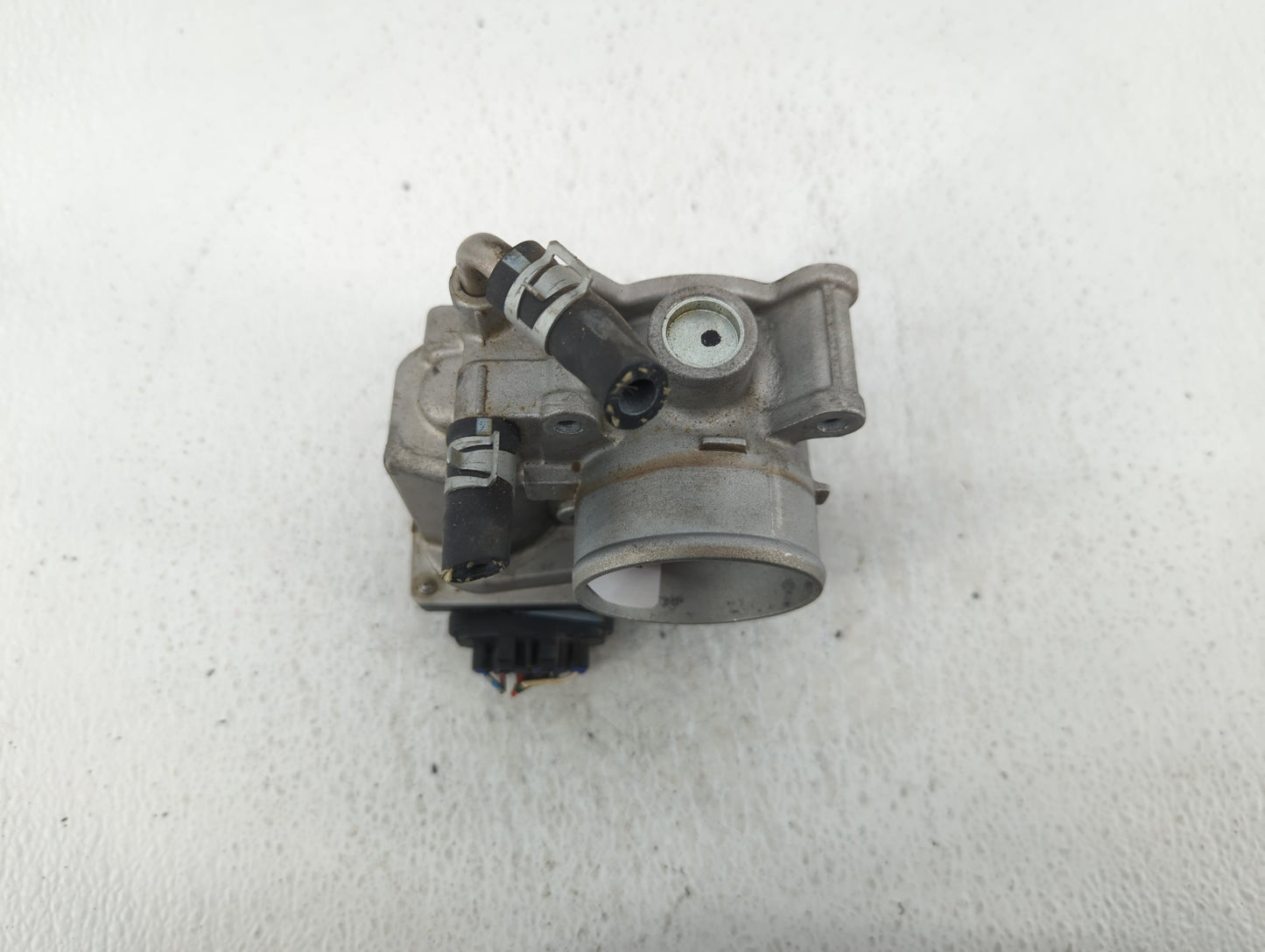 2012-2019 Nissan Versa Throttle Body P/N:3AA50-02 H Fits Fits 2012 2013 2014 2015 2016 2017 2018 2019 OEM Used Auto Parts - 