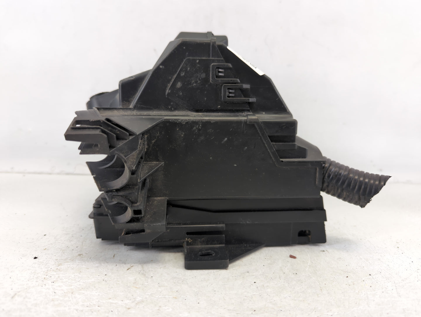 2013-2019 Nissan Versa Fusebox Fuse Box Panel Relay Module P/N:284B7 3AA6A Fits Fits 2013 2014 2015 2016 2017 2018 2019 OEM 