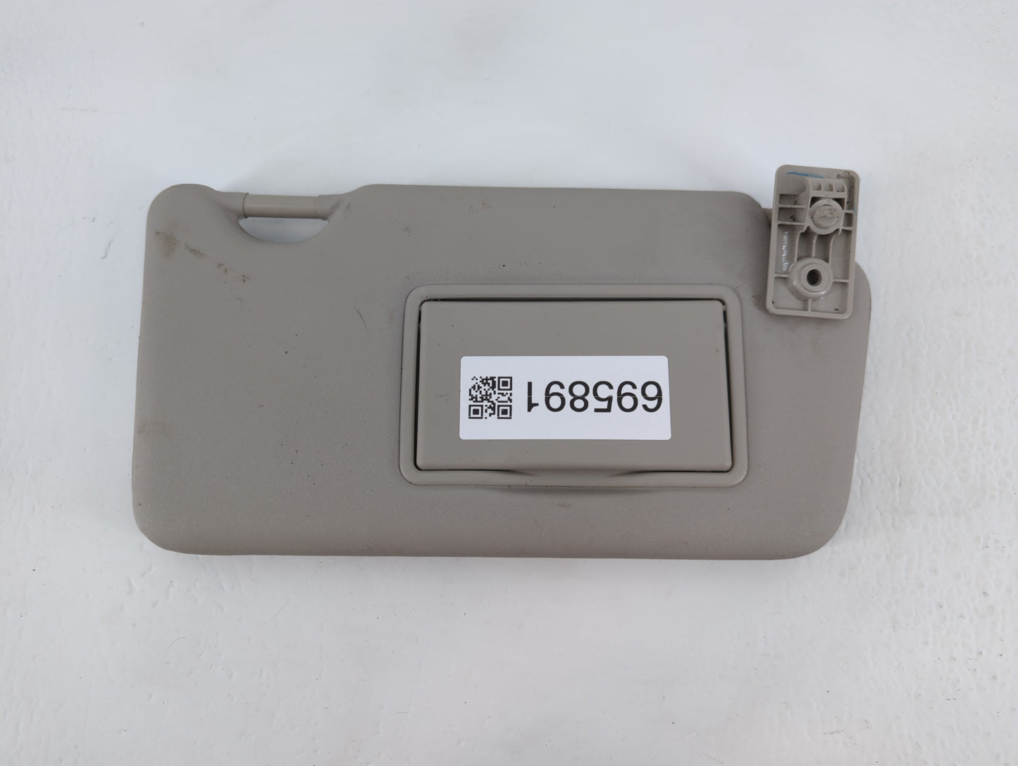 2016-2019 Nissan Versa Sun Visor Shade Replacement Passenger Right Mirror Fits Fits 2015 2016 2017 2018 2019 OEM Used Auto P