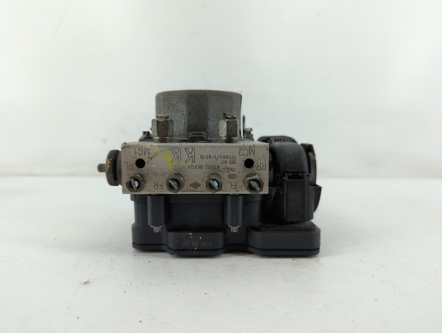 2015-2019 Nissan Versa ABS Pump Control Module Replacement P/N:47660 9KK0A Fits Fits 2015 2016 2017 2018 2019 OEM Used Auto 