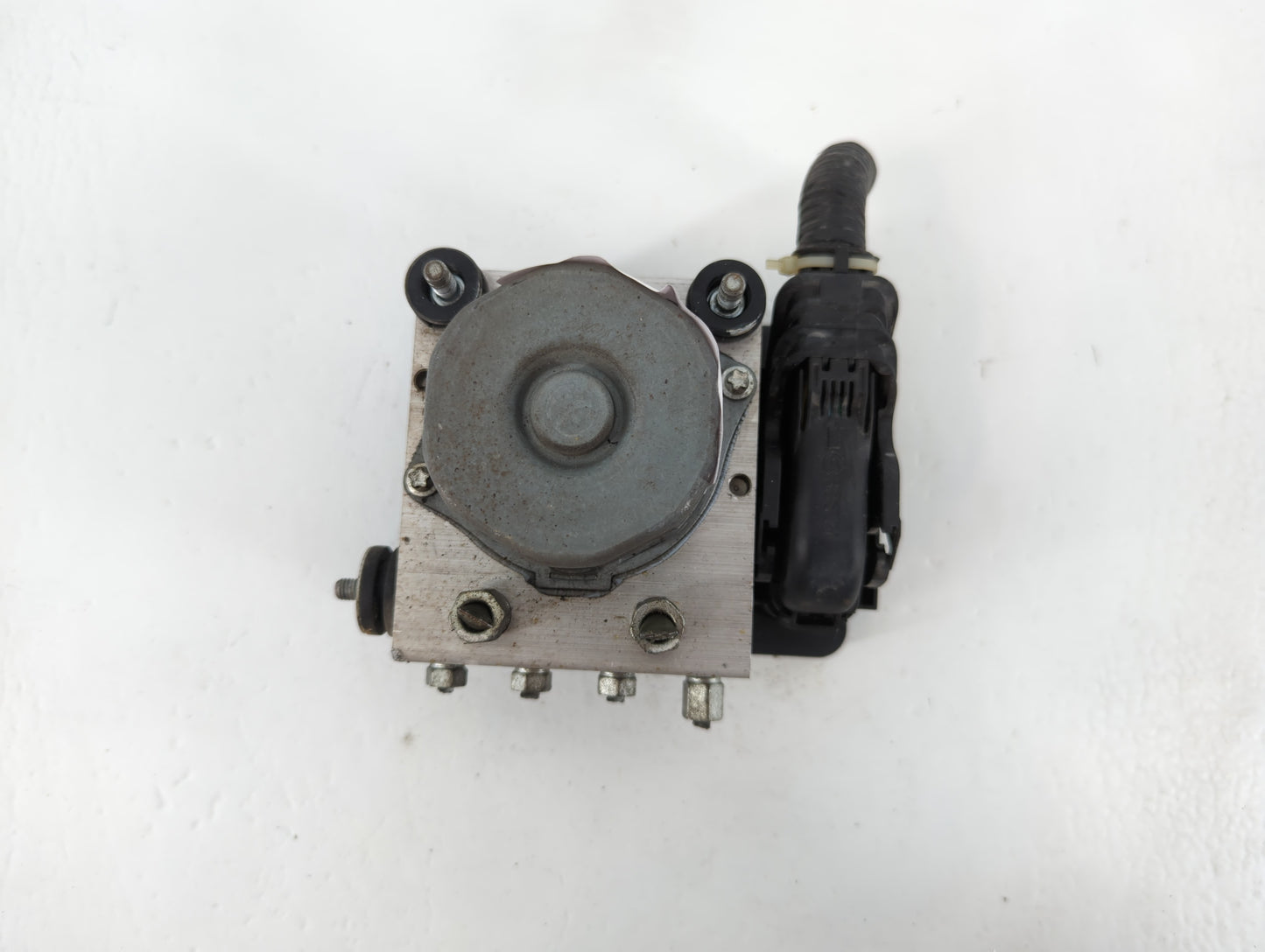 2015-2019 Nissan Versa ABS Pump Control Module Replacement P/N:47660 9KK0A Fits Fits 2015 2016 2017 2018 2019 OEM Used Auto 