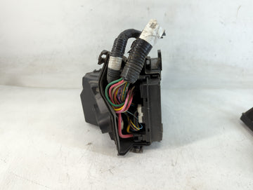 2013-2019 Nissan Versa Fusebox Fuse Box Panel Relay Module P/N:284B8 1HA0B Fits Fits 2013 2014 2015 2016 2017 2018 2019 OEM Used Auto Parts