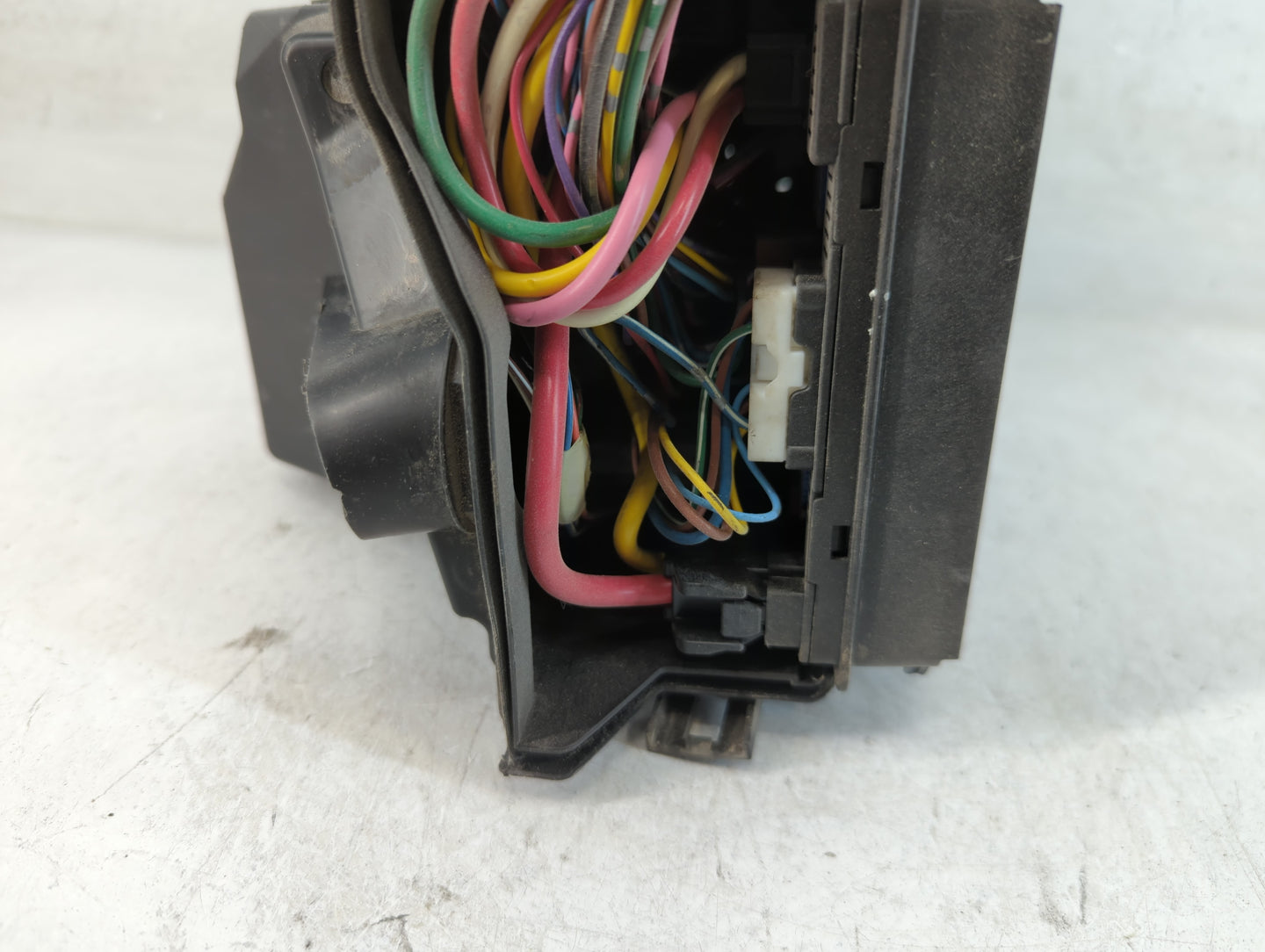 2013-2019 Nissan Versa Fusebox Fuse Box Panel Relay Module P/N:284B8 1HA0B Fits Fits 2013 2014 2015 2016 2017 2018 2019 OEM 