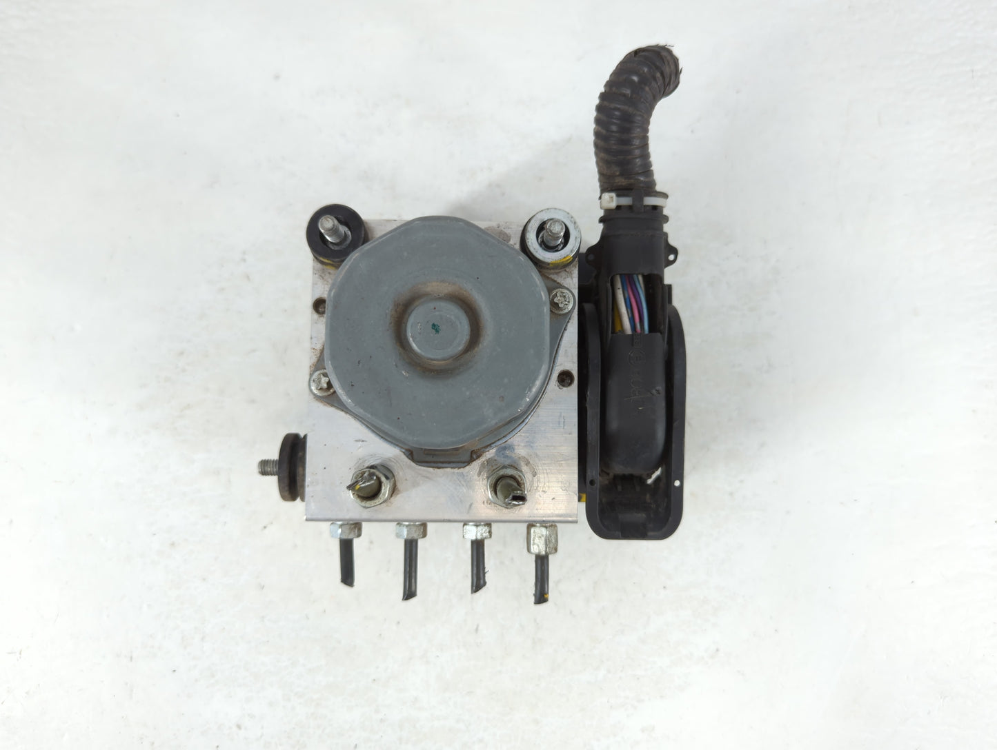 2015-2019 Nissan Versa ABS Pump Control Module Replacement P/N:47660 9KK0A Fits Fits 2015 2016 2017 2018 2019 OEM Used Auto 