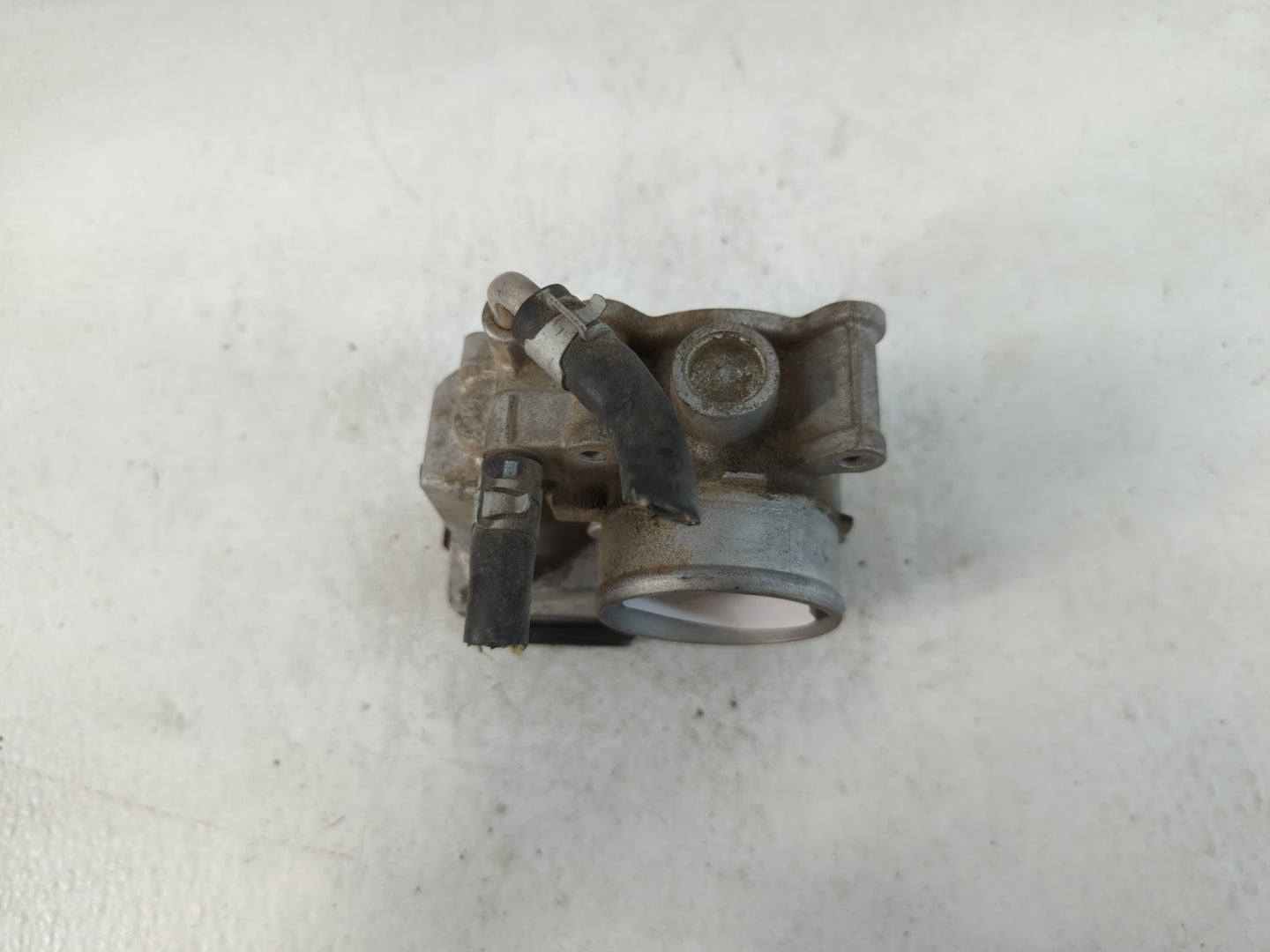 2012-2019 Nissan Versa Throttle Body P/N:3AA50-02 H Fits Fits 2012 2013 2014 2015 2016 2017 2018 2019 OEM Used Auto Parts - 