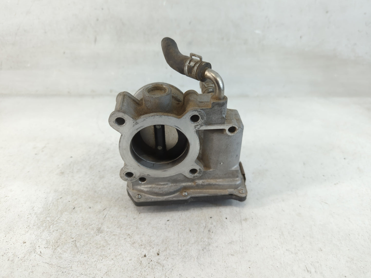 2012-2019 Nissan Versa Throttle Body P/N:3AA50-02 H Fits Fits 2012 2013 2014 2015 2016 2017 2018 2019 OEM Used Auto Parts - 