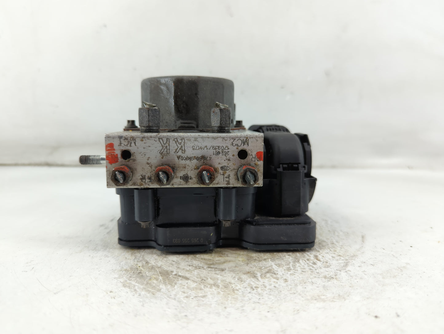 2015-2019 Nissan Versa ABS Pump Control Module Replacement P/N:47660 9KK0A Fits Fits 2015 2016 2017 2018 2019 OEM Used Auto 