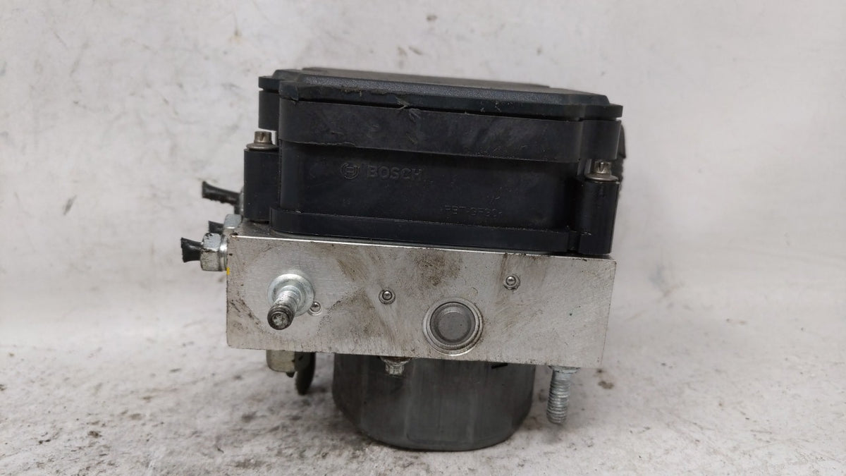 2015-2019 Nissan Versa Anti-Lock Brake ABS Pump Module Actuator OEM P/N:2265106527 Fits Fits 2015 2016 2017 2018 2019 OEM Us