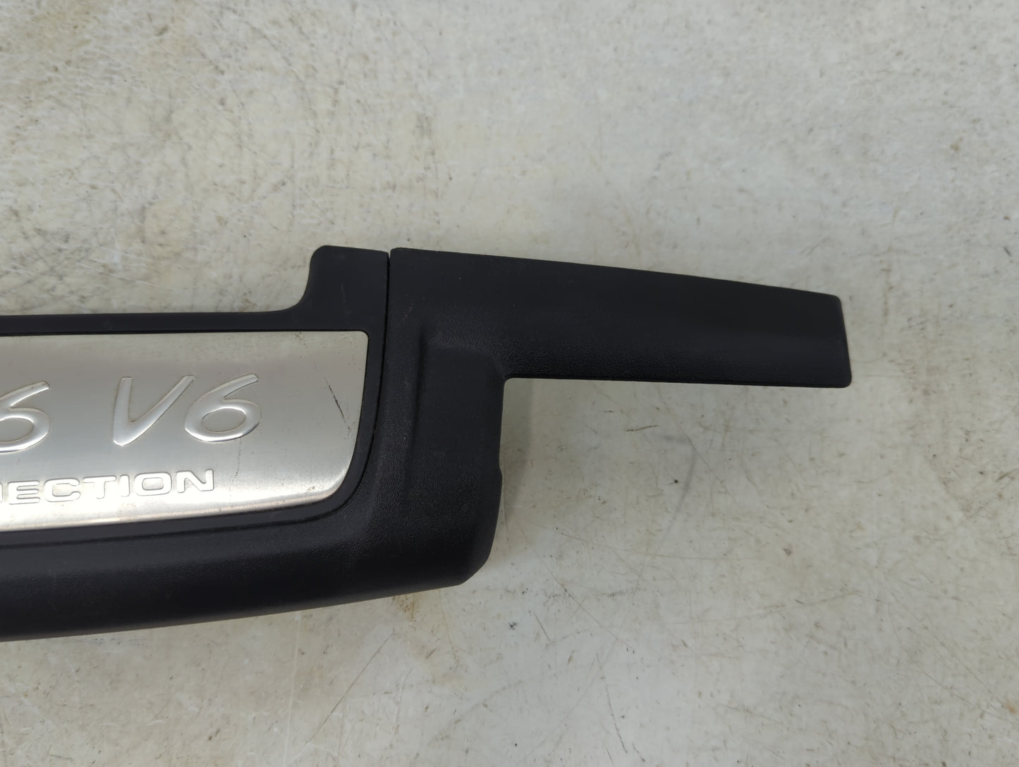 2018 Porsche Cayenne Engine Cover - Oemusedautoparts1.com