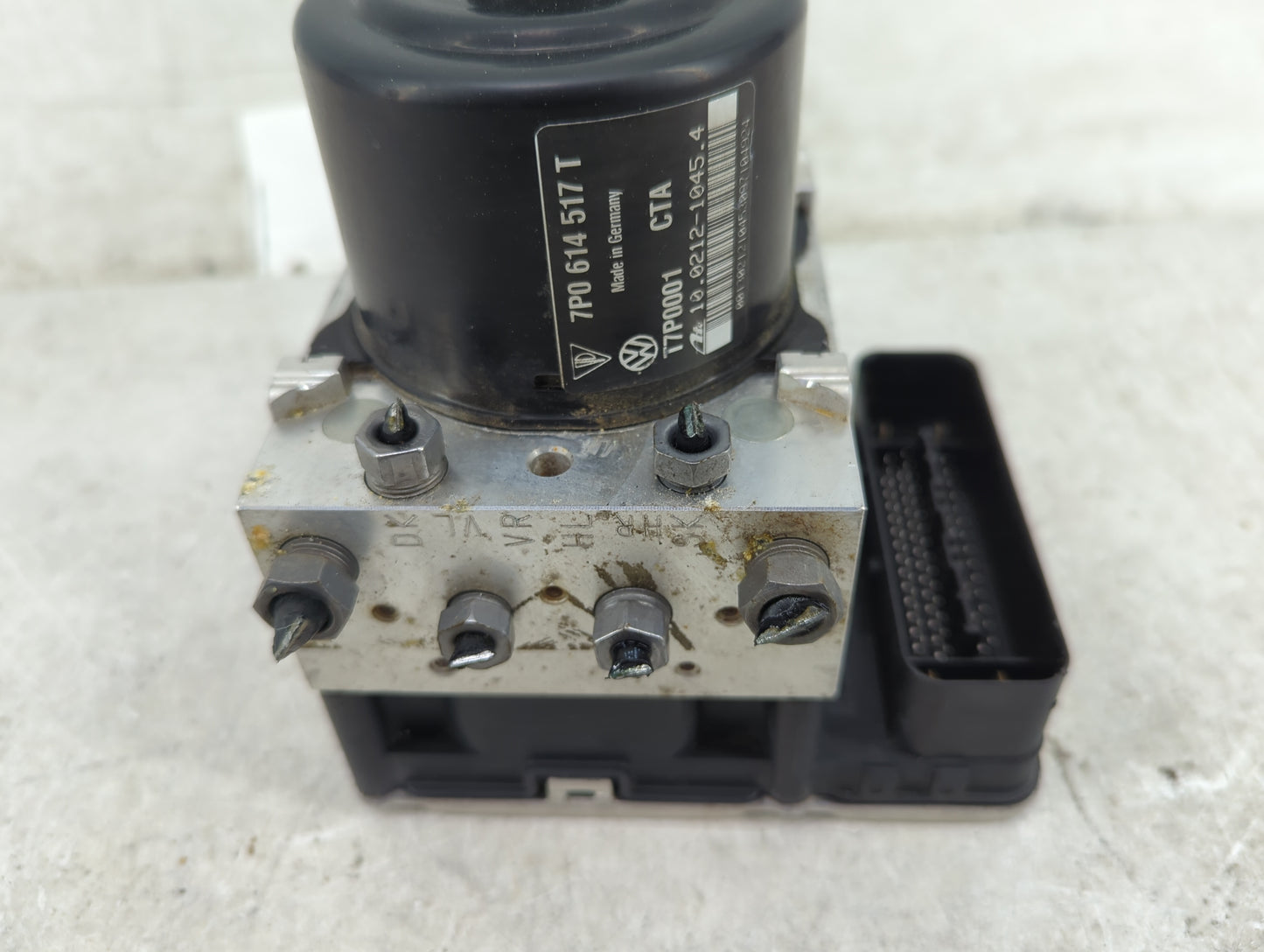 2015-2018 Porsche Cayenne ABS Pump Control Module Replacement P/N:7P0614517T T7P0001, 10.0212-1045.4 Fits Fits 2015 2016 201