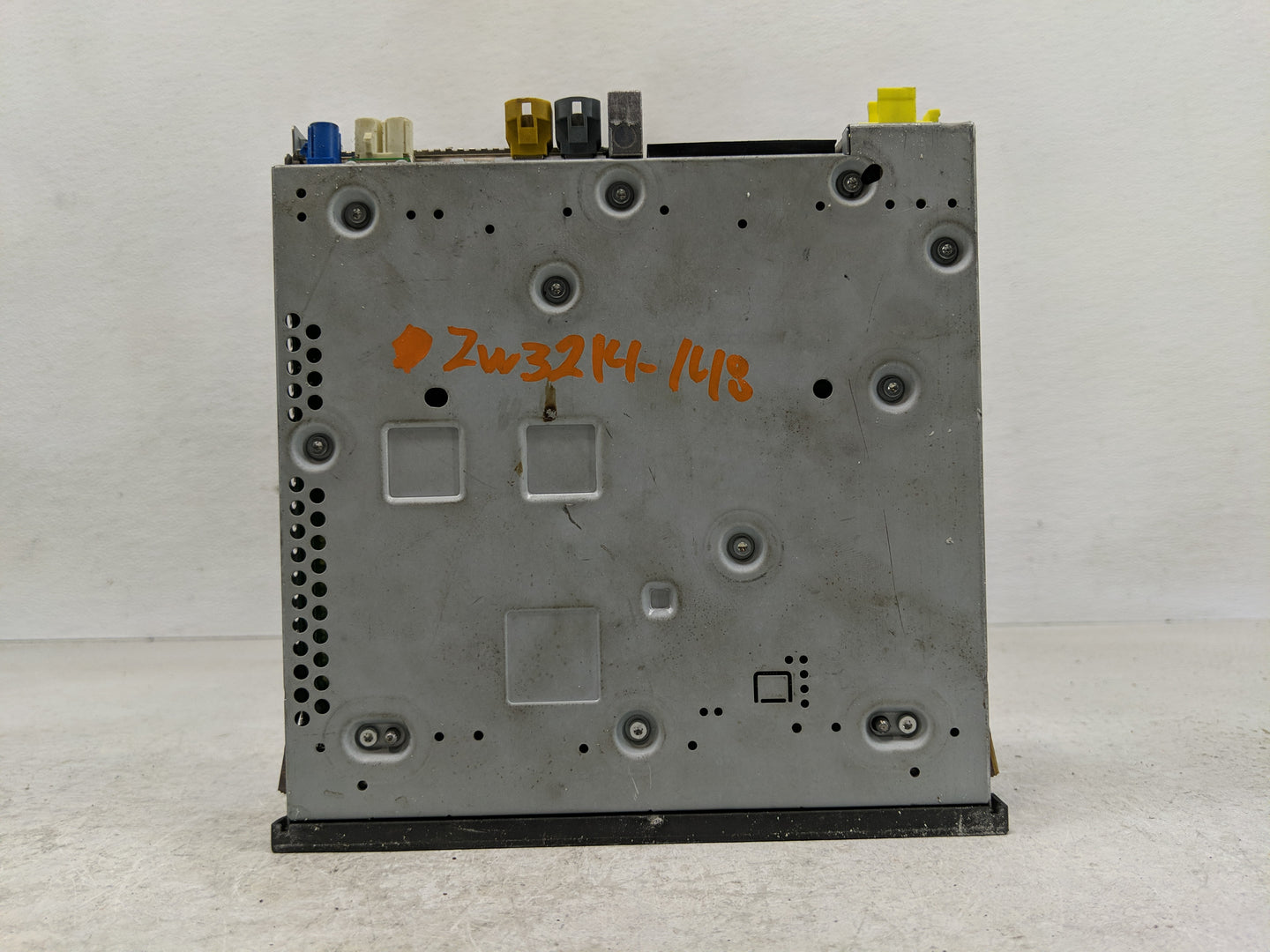 2018 Porsche Macan Radio AM FM Cd Player Receiver Replacement Fits OEM Used Auto Parts - Oemusedautoparts1.com
