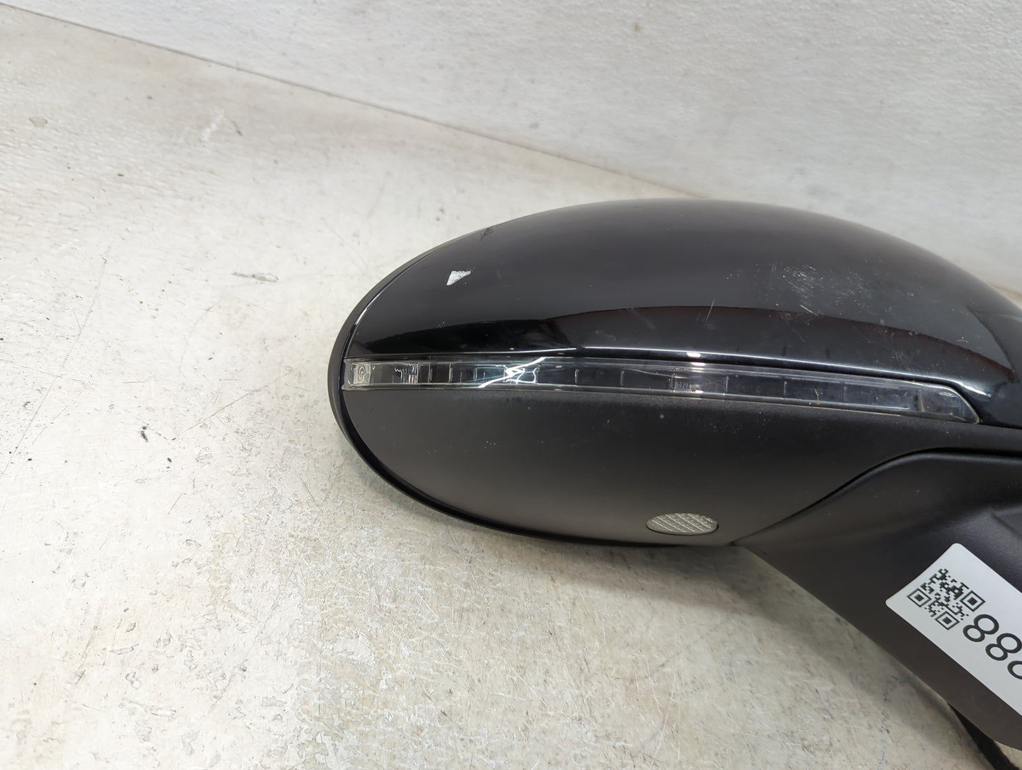 2015-2019 Porsche Macan Passenger Side View Mirror - Right Door Mirror OEM Used - Oemusedautoparts1.com