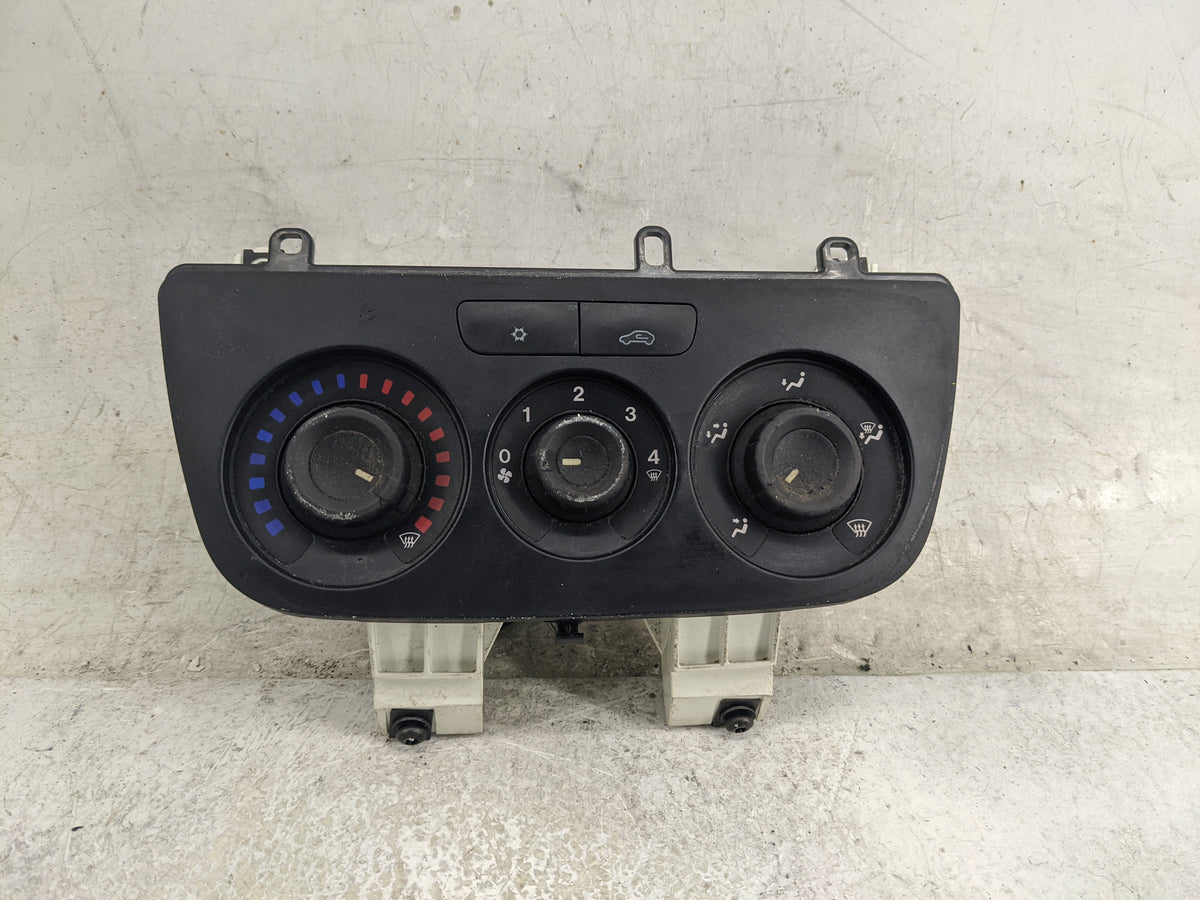 2018 Promaster City Promaster City Climate Control Module Temperature AC/Heater Replacement Fits Fits 2015 2016 2017 OEM Use