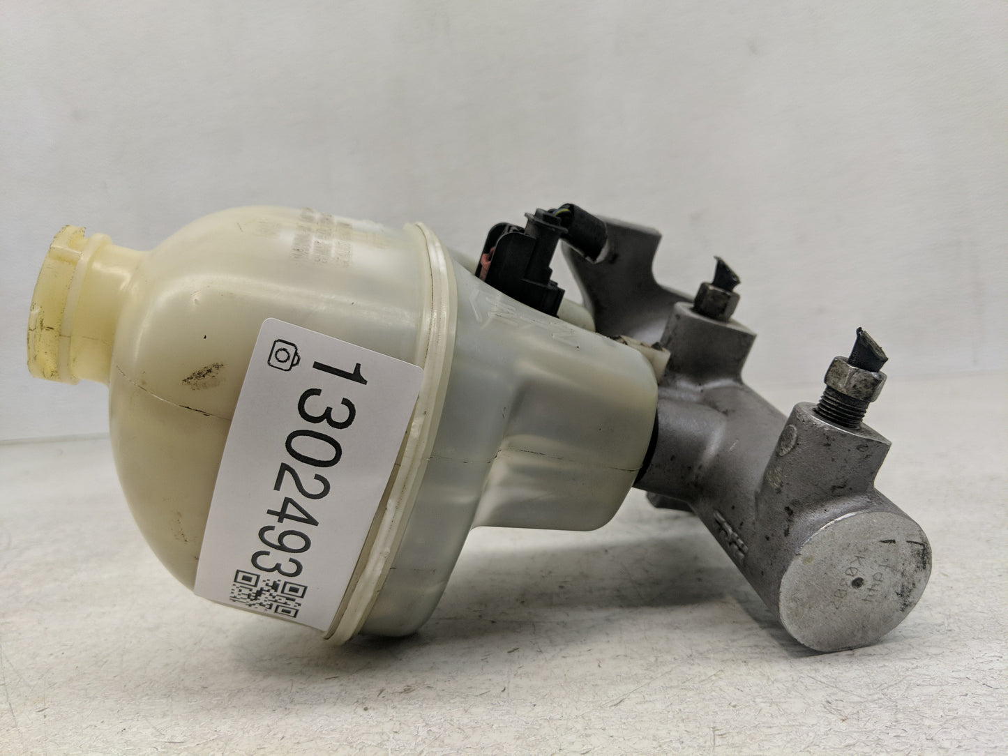 2011-2022 Ram 1500 Brake Master Cylinder - Oemusedautoparts1.com