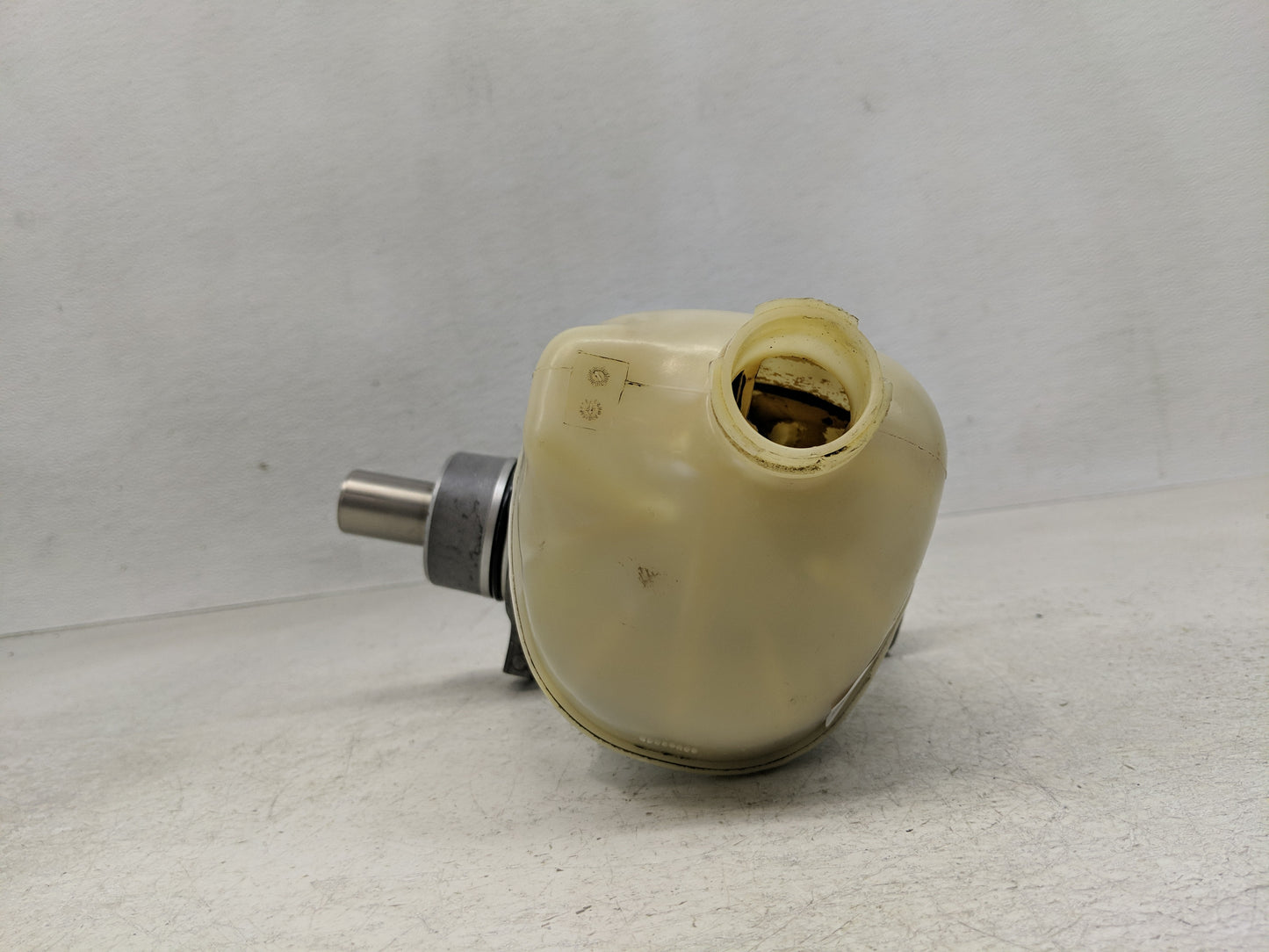 2011-2022 Ram 1500 Brake Master Cylinder - Oemusedautoparts1.com