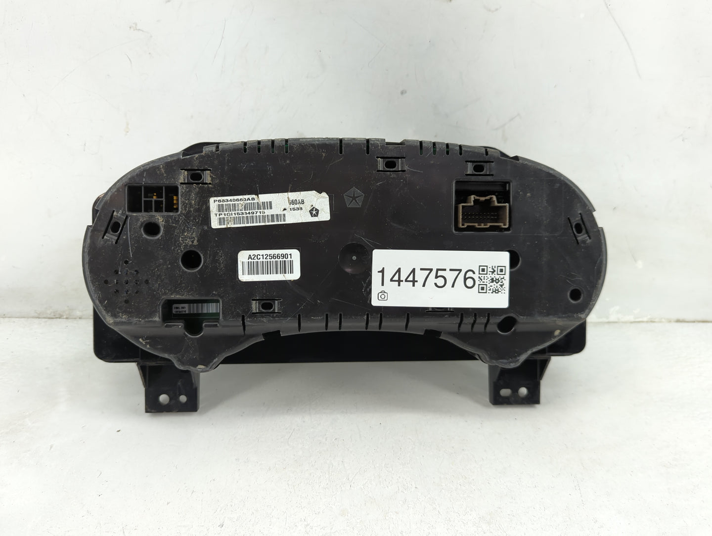2018-2020 Ram 1500 Instrument Cluster Speedometer Gauges P/N:P68340660AB Fits Fits 2018 2019 2020 OEM Used Auto Parts - Oemu
