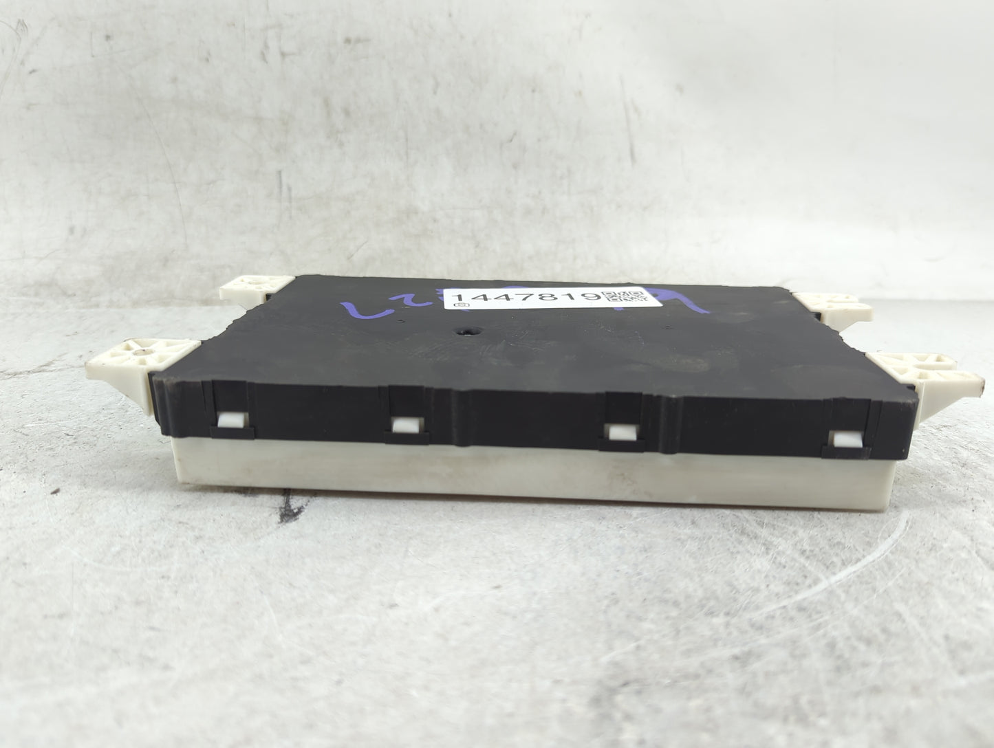2017-2020 Ram 1500 Body Control Module Bcm Inner Cabin Fuse Box - Oemusedautoparts1.com
