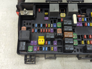 2018 Ram 1500 Fusebox Fuse Box Panel Relay Module P/N:P68417603AA 7140-5131-30, C4652143AA Fits OEM Used Auto Parts