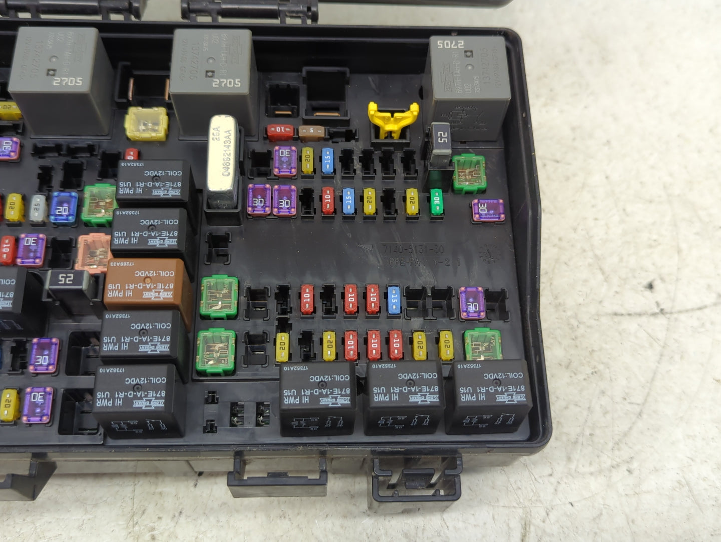 2018 Ram 1500 Fusebox Fuse Box Panel Relay Module P/N:P68417603AA 7140-5131-30, C4652143AA Fits OEM Used Auto Parts - Oemuse