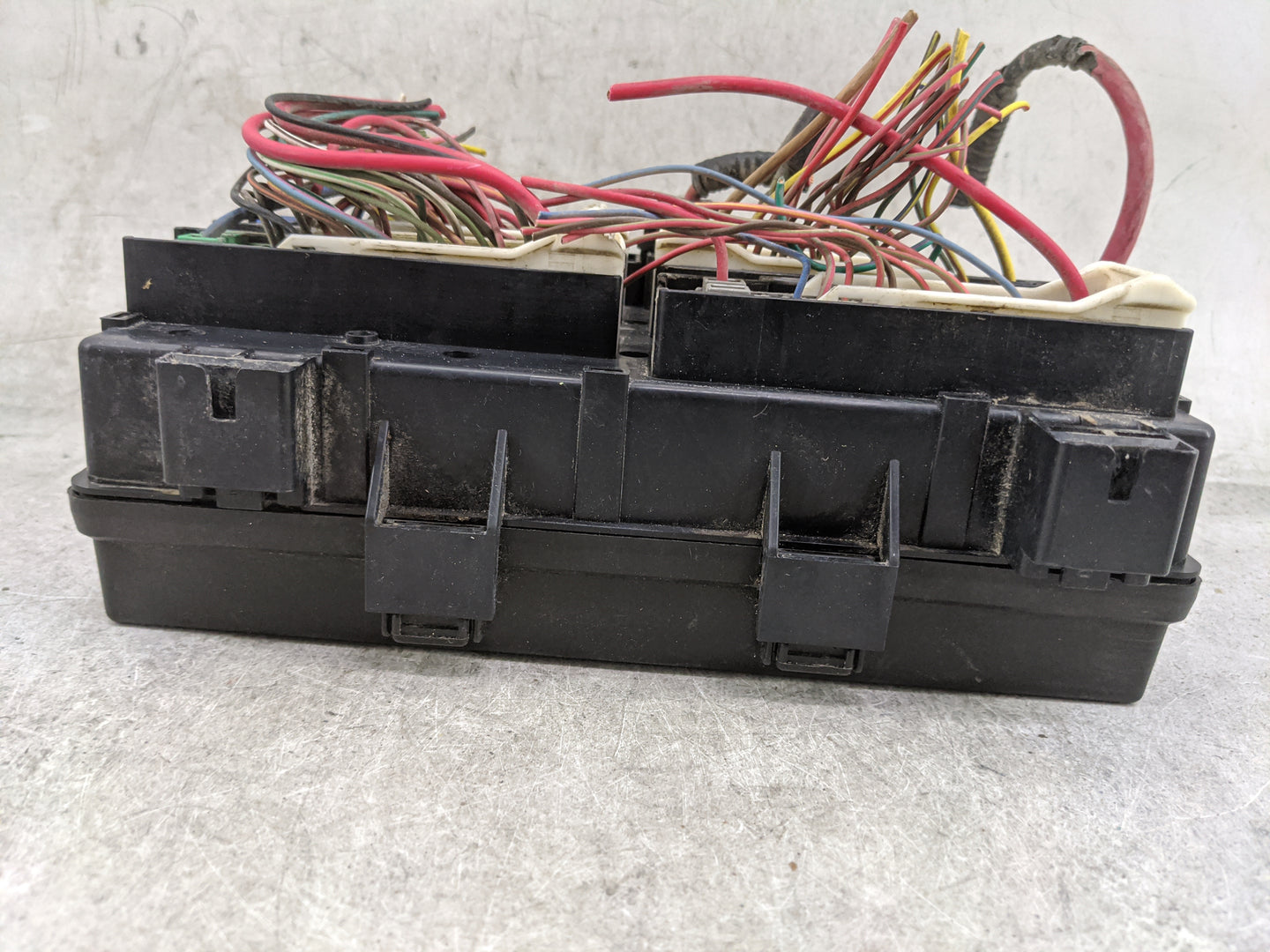 2018 Ram 1500 Fusebox Fuse Box Relay Module Tipm P68322373ac - Oemusedautoparts1.com