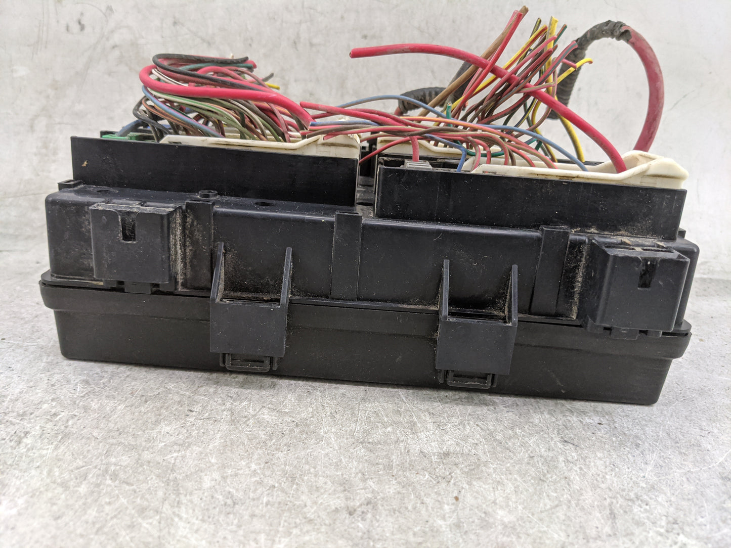 2018 Ram 1500 Fusebox Fuse Box Relay Module Tipm P68322373ac - Oemusedautoparts1.com