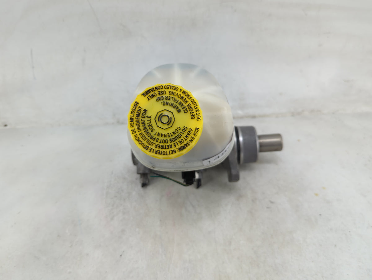 2011-2022 Ram 1500 Brake Master Cylinder 1489076 - Oemusedautoparts1.com