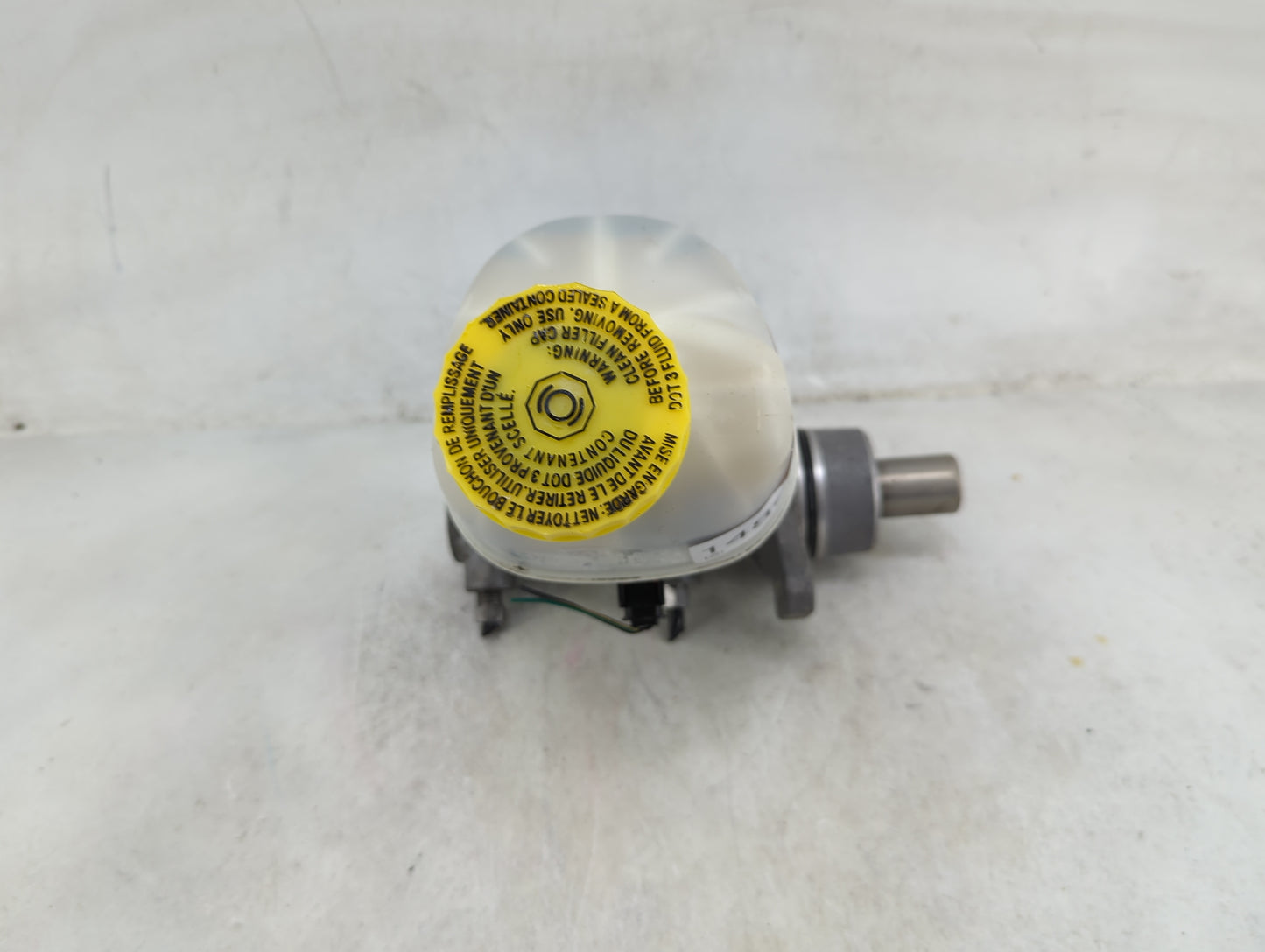 2011-2022 Ram 1500 Brake Master Cylinder 1489076 - Oemusedautoparts1.com