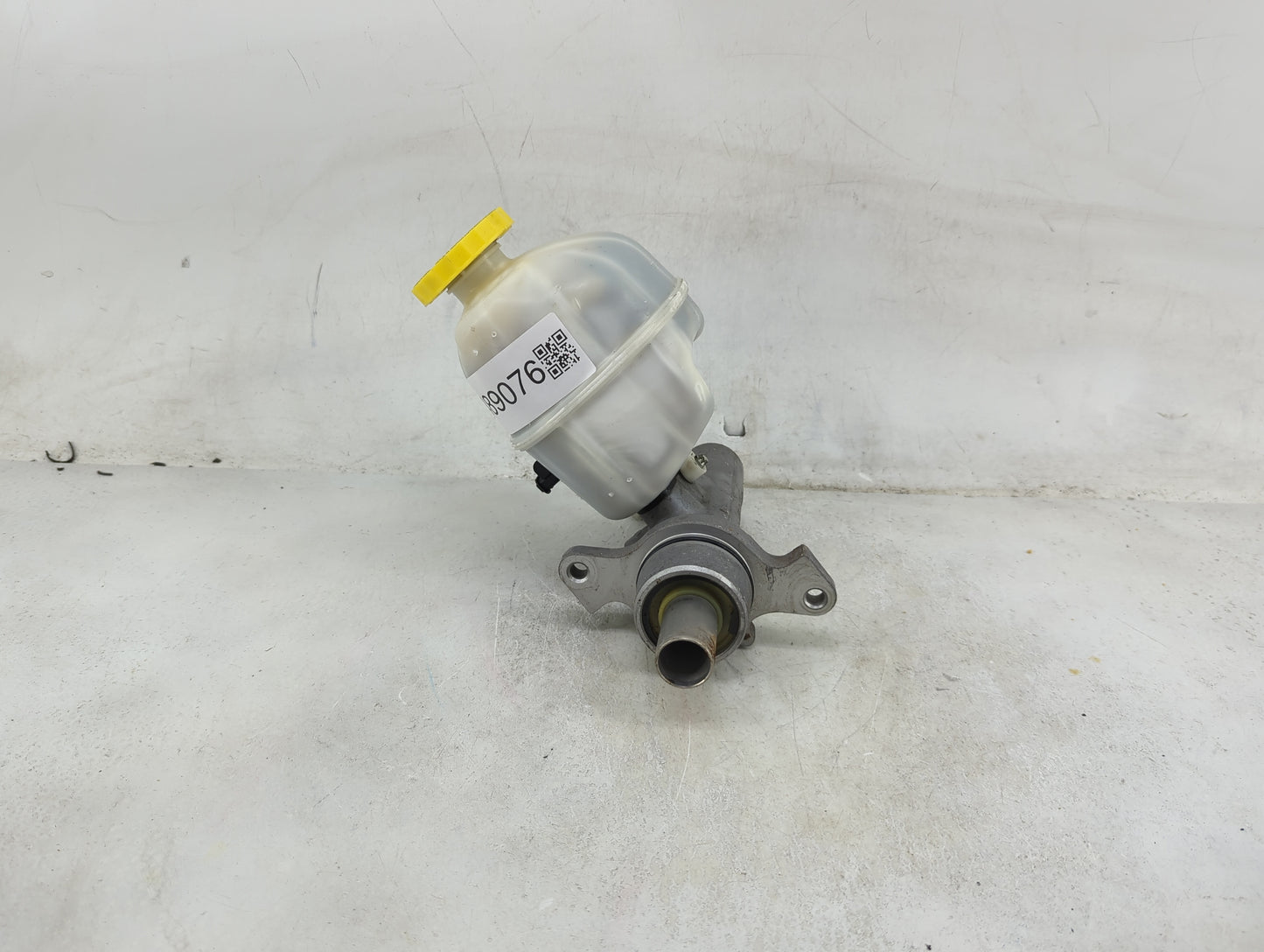 2011-2022 Ram 1500 Brake Master Cylinder 1489076 - Oemusedautoparts1.com