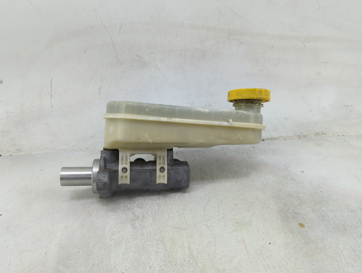 Ram 1500 Brake Master Cylinder 1490130 - Oemusedautoparts1.com