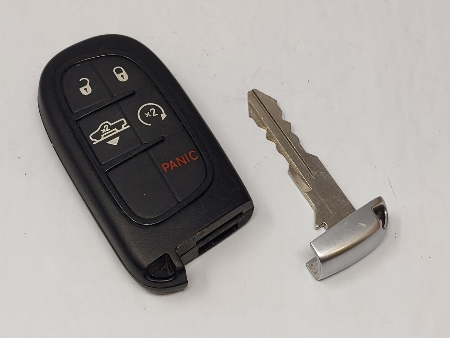 2013-2018 Ram 1500 Keyless Entry Remote Gq4-54t 68159657ab 5 Buttons Truck - Oemusedautoparts1.com