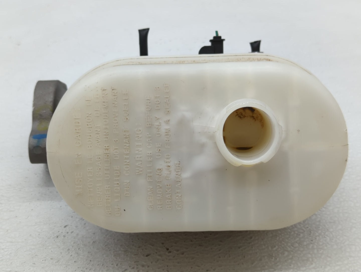 2015-2018 Ram 2500 Brake Master Cylinder - Oemusedautoparts1.com