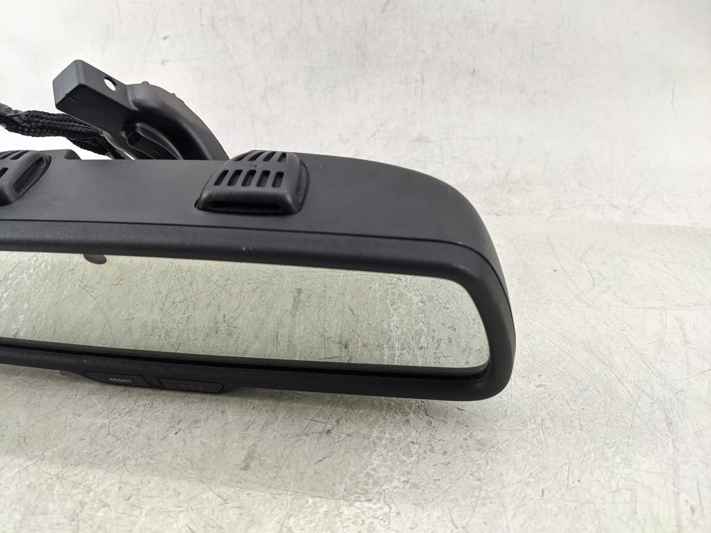 2018 Ram 3500 Interior Rear View Mirror Replacement OEM P/N:68096094AE Fits Fits 2019 2020 OEM Used Auto Parts - Oemusedauto