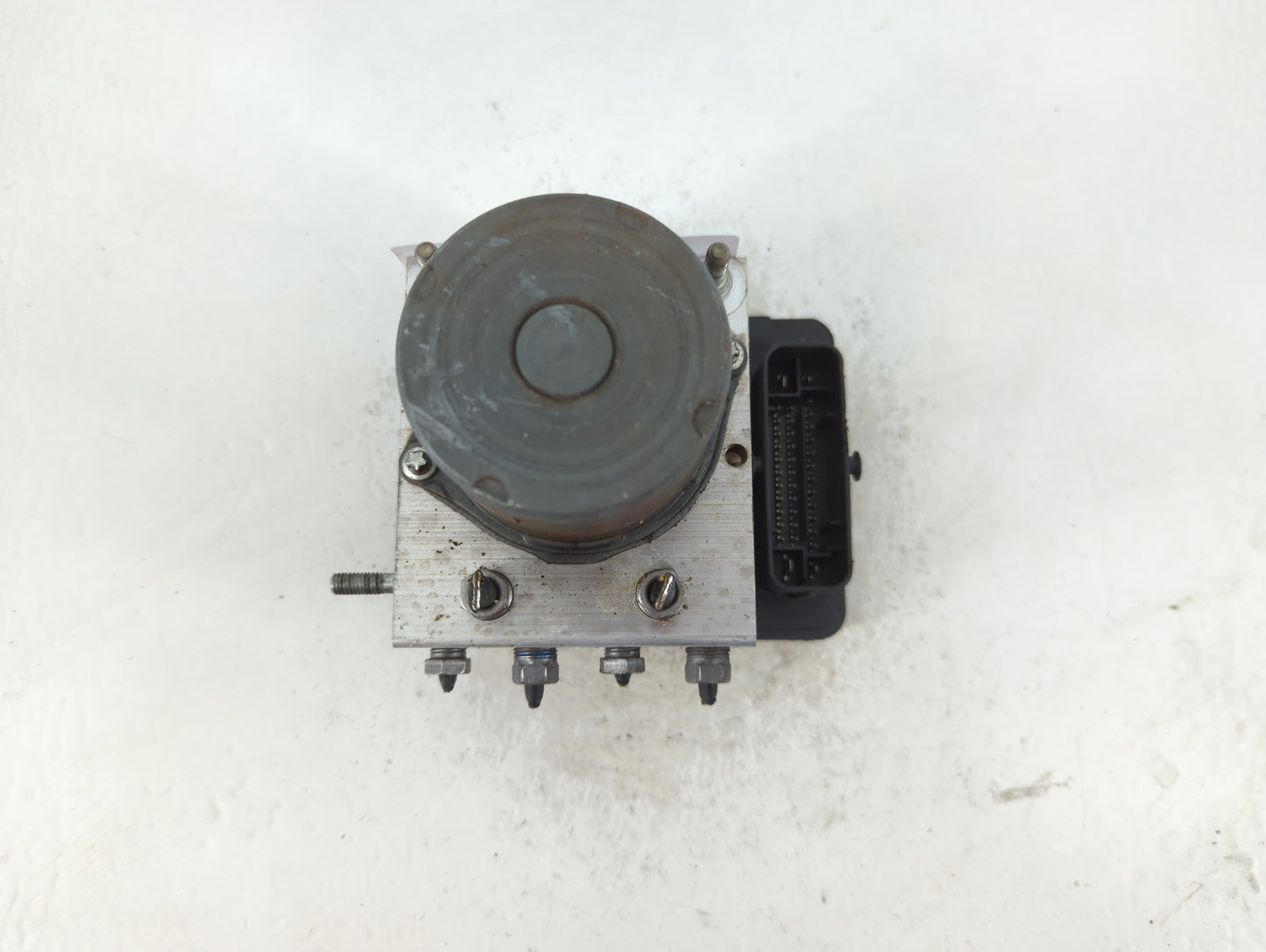 2018 Ram Promaster 1500 ABS Pump Control Module Replacement P/N:53432393 Fits OEM Used Auto Parts - Oemusedautoparts1.com