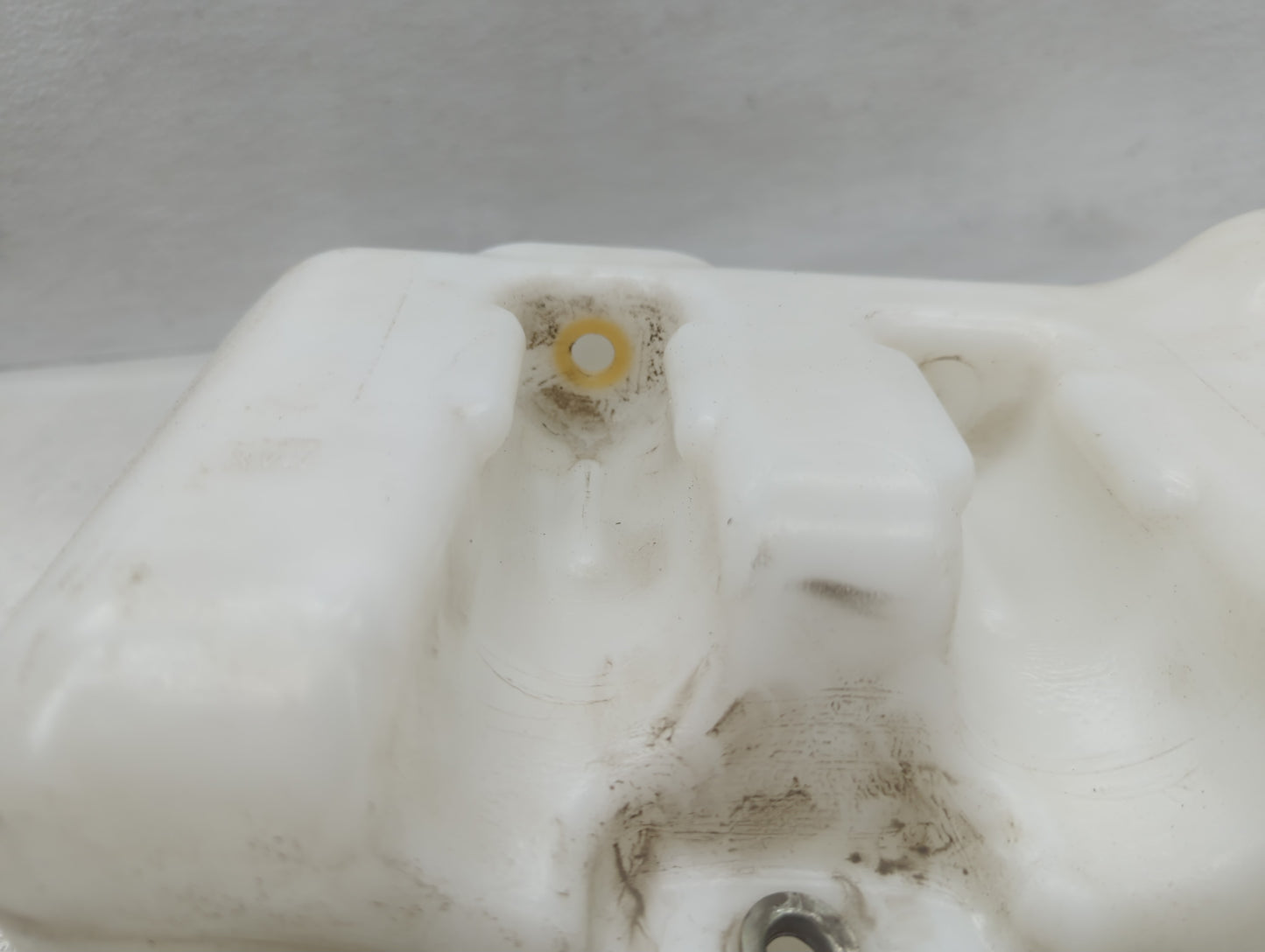 2014 Ram Promaster 2500 Windshield Washer Fluid Reservoir Bottle Oem - Oemusedautoparts1.com