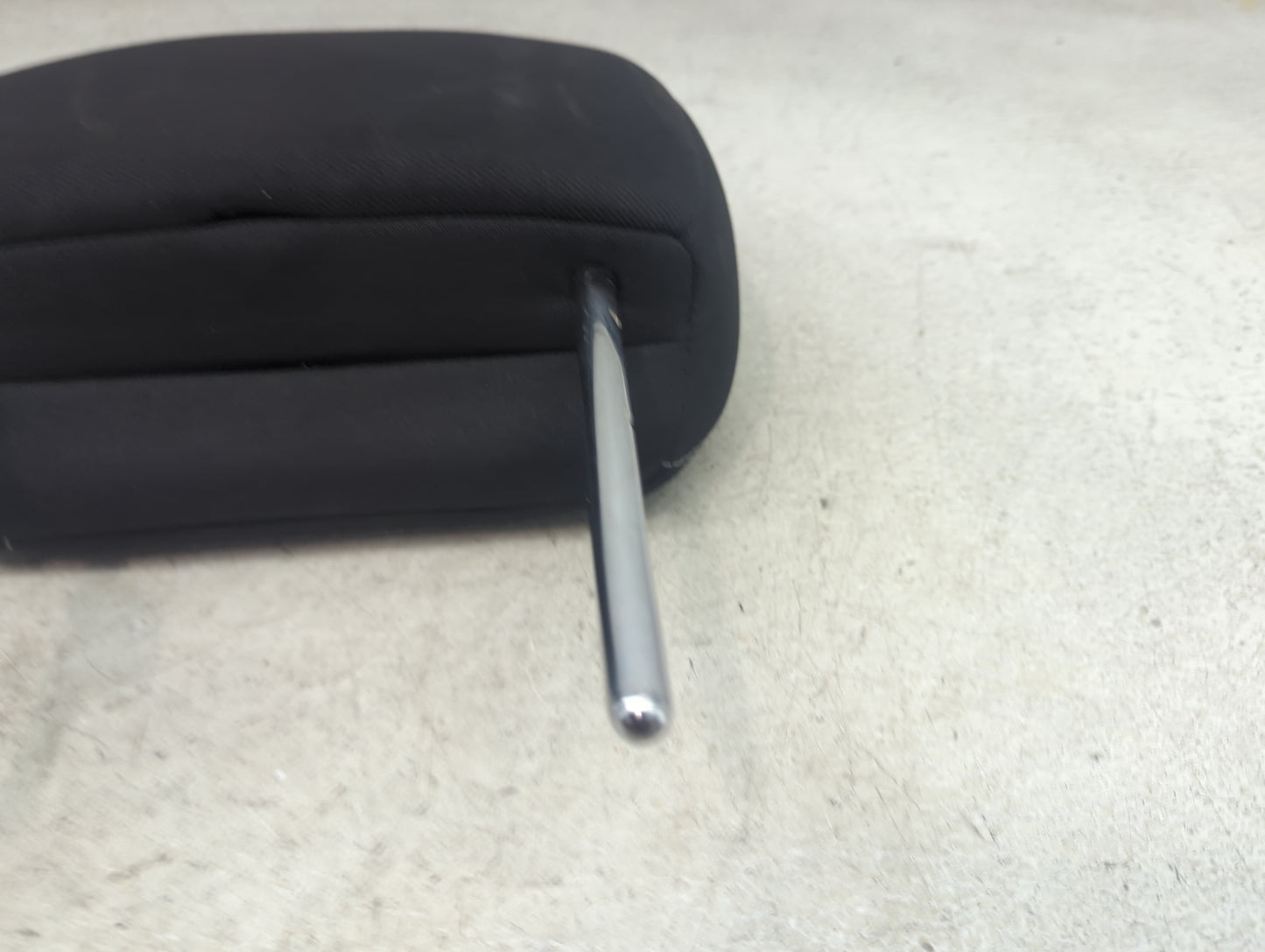 2018 Ram Promaster 2500 Headrest Head Rest Front Driver Seat Black - Oemusedautoparts1.com