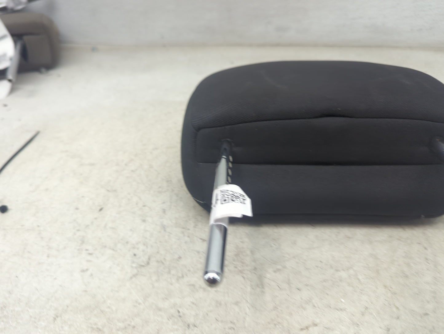 2018 Ram Promaster 2500 Headrest Head Rest Front Driver Seat Black - Oemusedautoparts1.com
