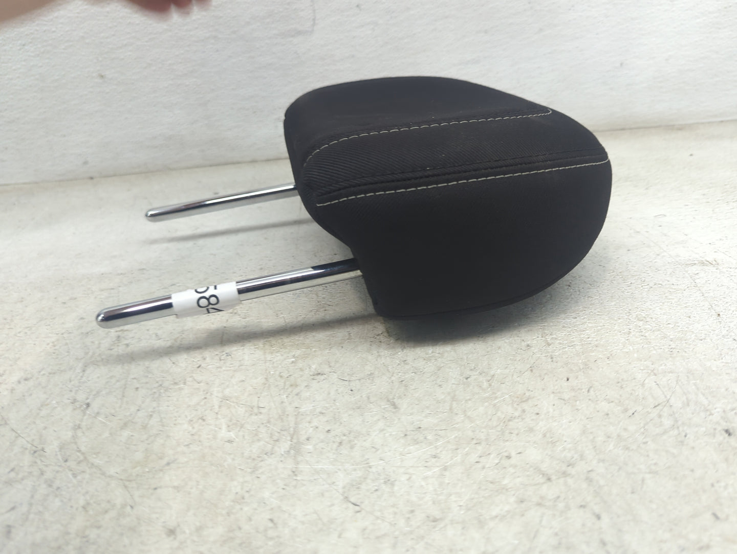 2018 Ram Promaster 2500 Headrest Head Rest Front Driver Seat Black - Oemusedautoparts1.com