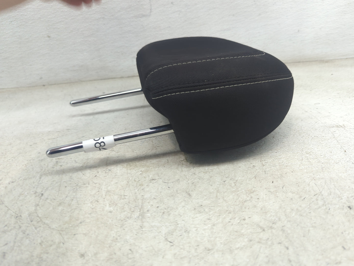 2018 Ram Promaster 2500 Headrest Head Rest Front Driver Seat Black - Oemusedautoparts1.com