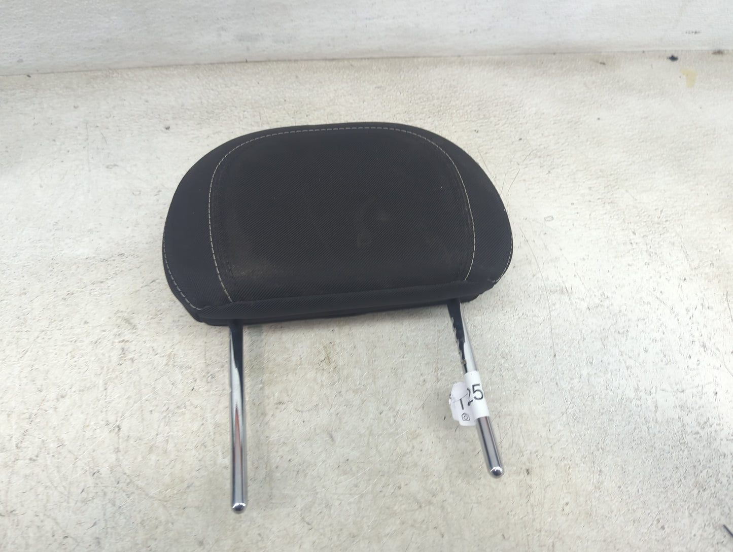 2018 Ram Promaster 2500 Headrest Head Rest Front Driver Seat Black - Oemusedautoparts1.com