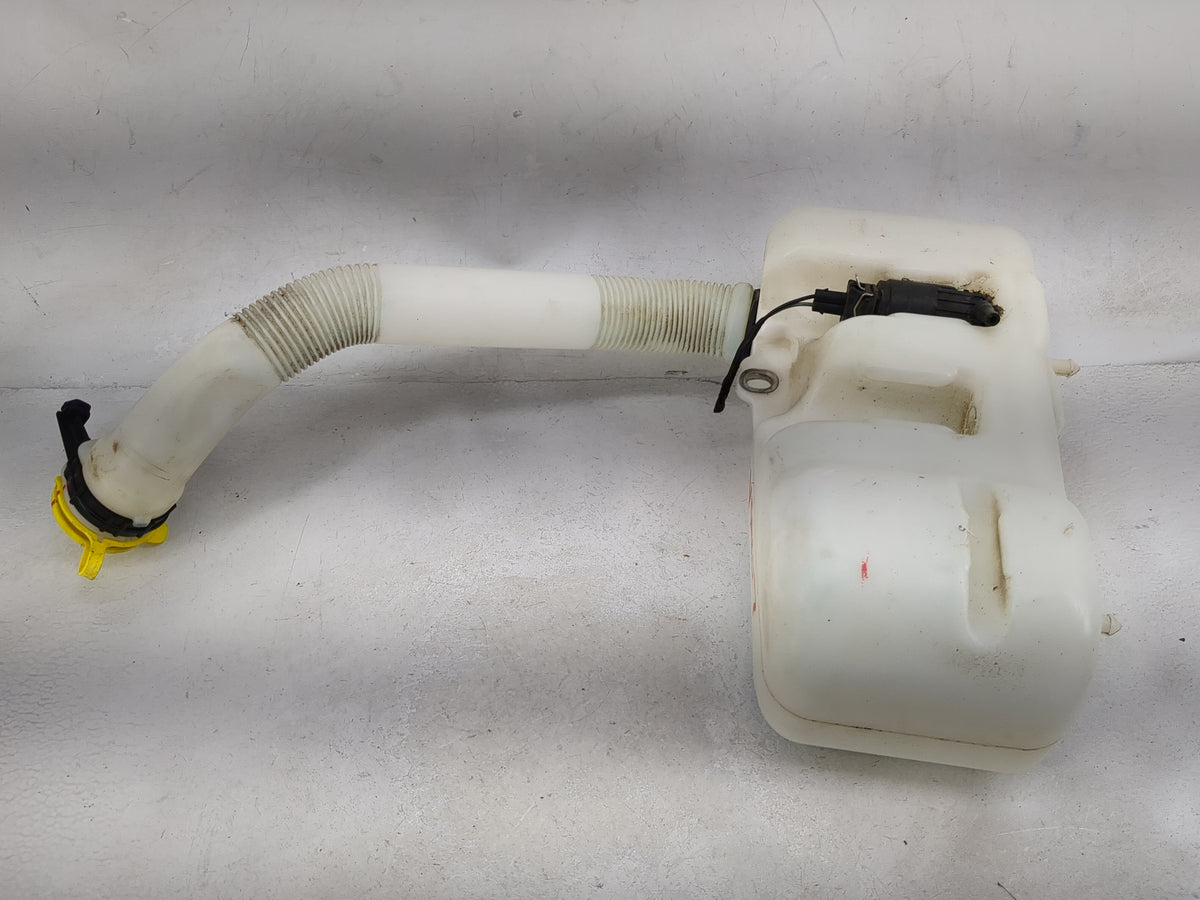 2014-2022 Ram Promaster 2500 Windshield Washer Fluid Reservoir Bottle - Oemusedautoparts1.com