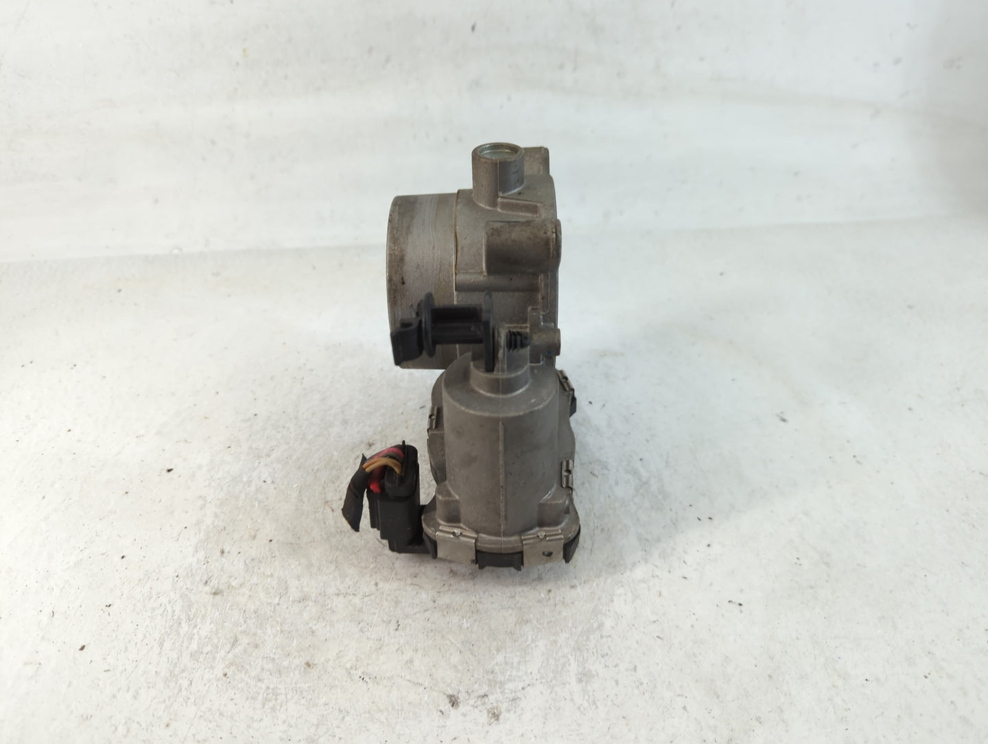 2015-2022 Ram Promaster City Throttle Body P/N:04891970AB Fits Fits 2014 2015 2016 2017 2018 2019 2020 2021 2022 OEM Used Au