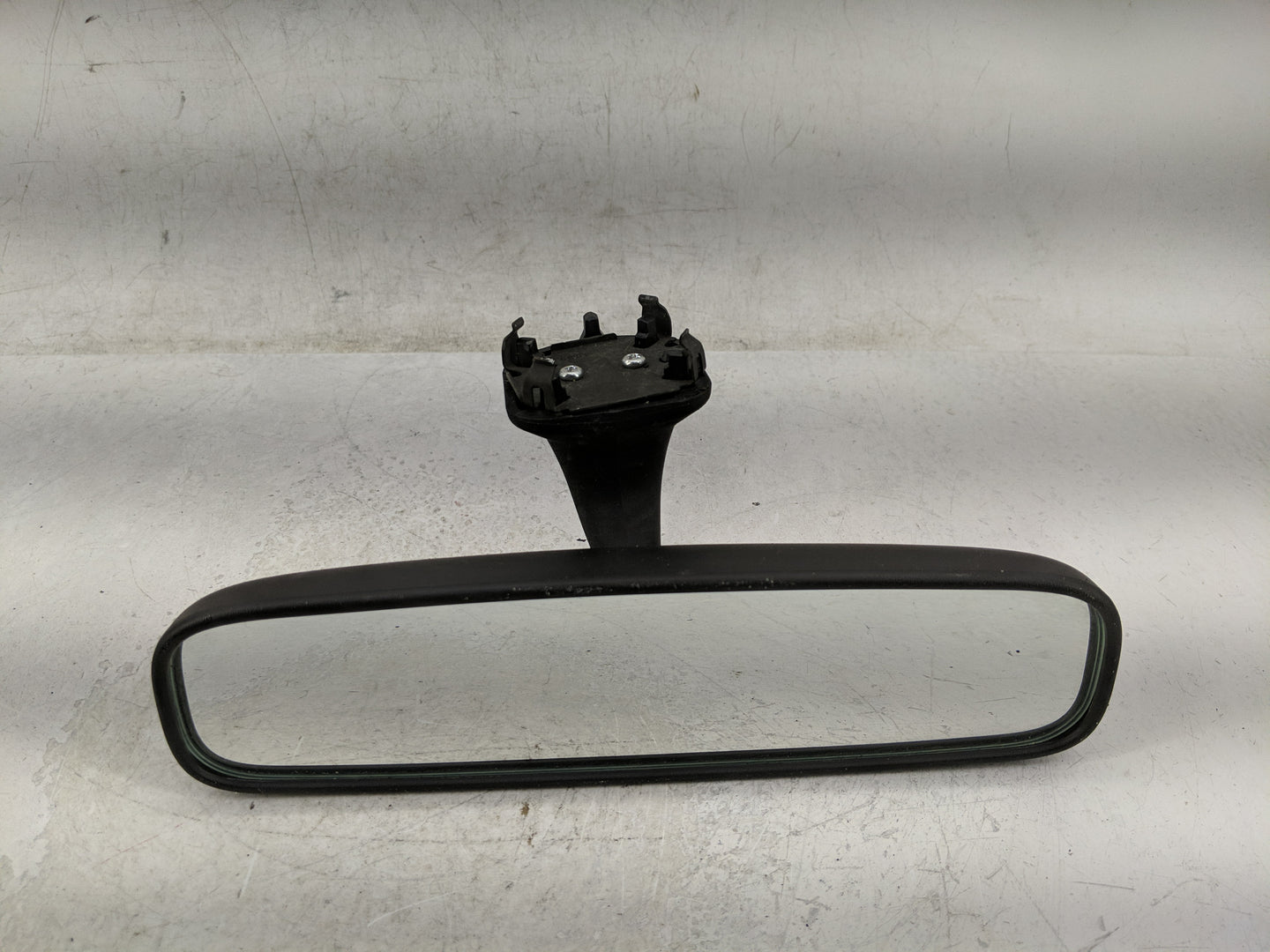 2018 Subaru Crosstrek Interior Rear View Mirror Replacement OEM P/N:E4042197 Fits OEM Used Auto Parts - Oemusedautoparts1.co