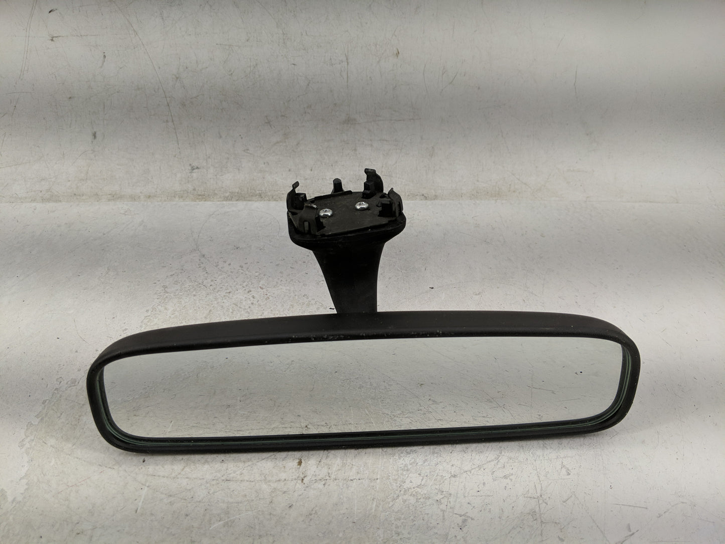2018 Subaru Crosstrek Interior Rear View Mirror Replacement OEM P/N:E4042197 Fits OEM Used Auto Parts - Oemusedautoparts1.co